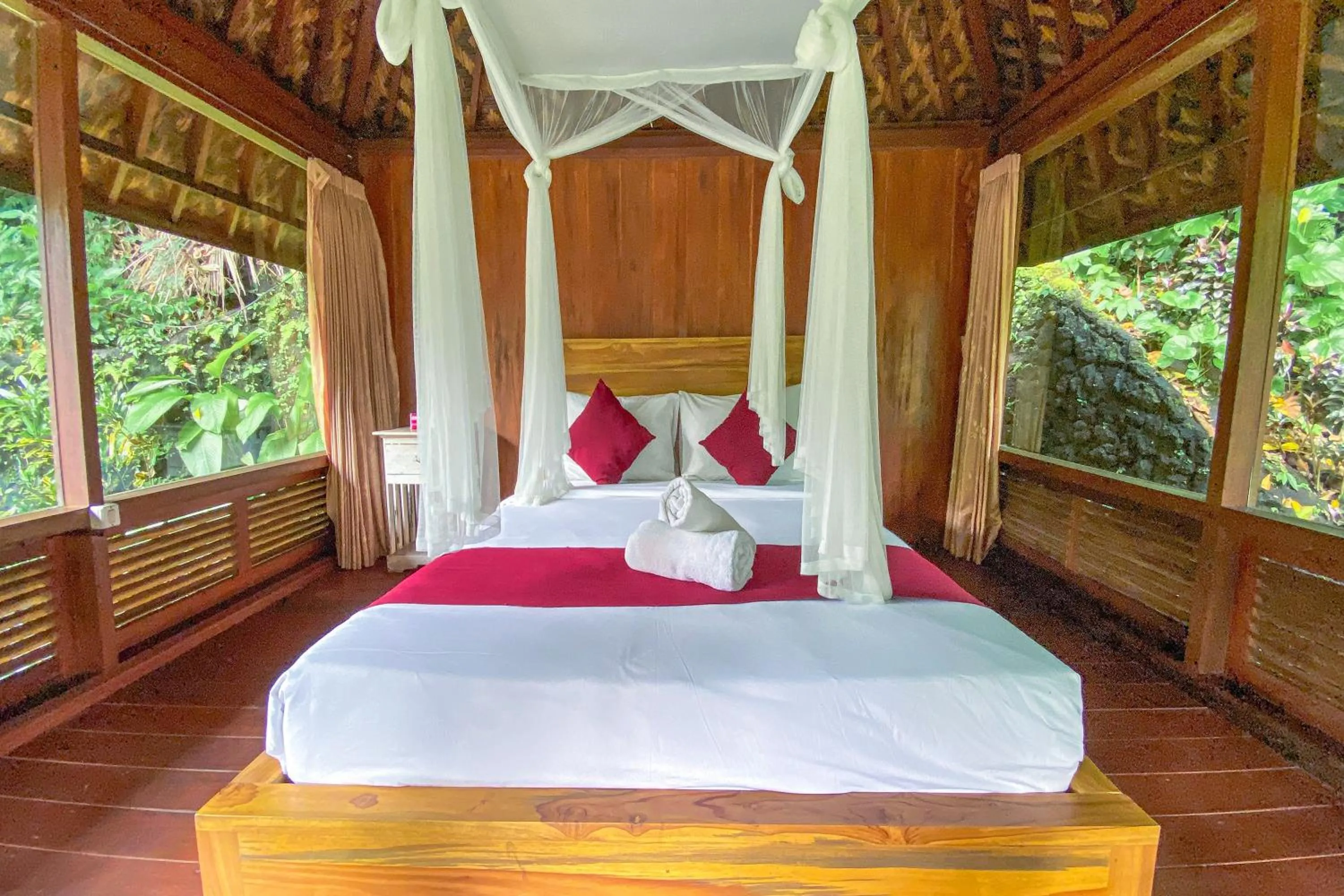 Bed in Bali Jungle Resort