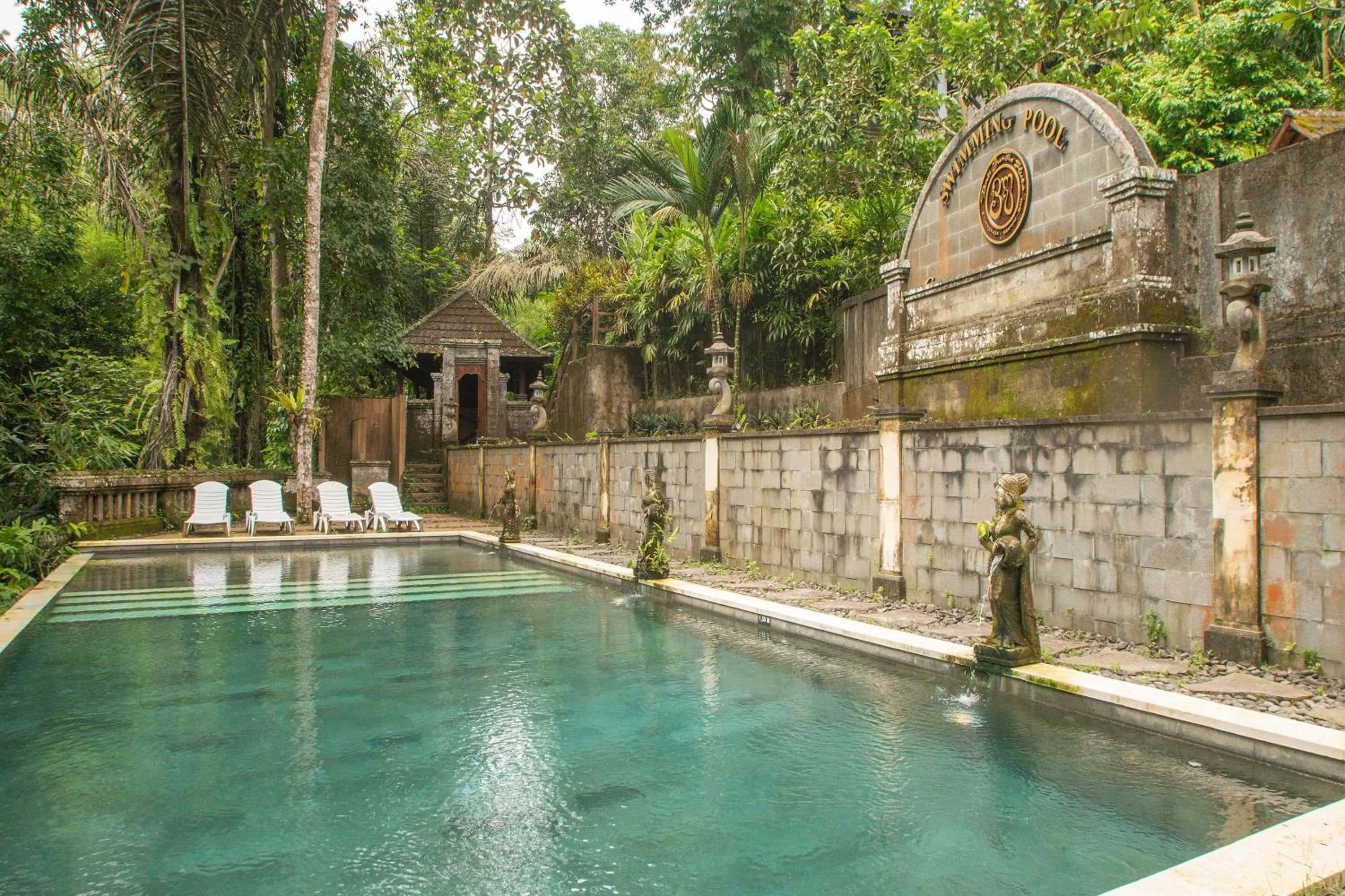 Swimming pool in Bali Jungle Resort