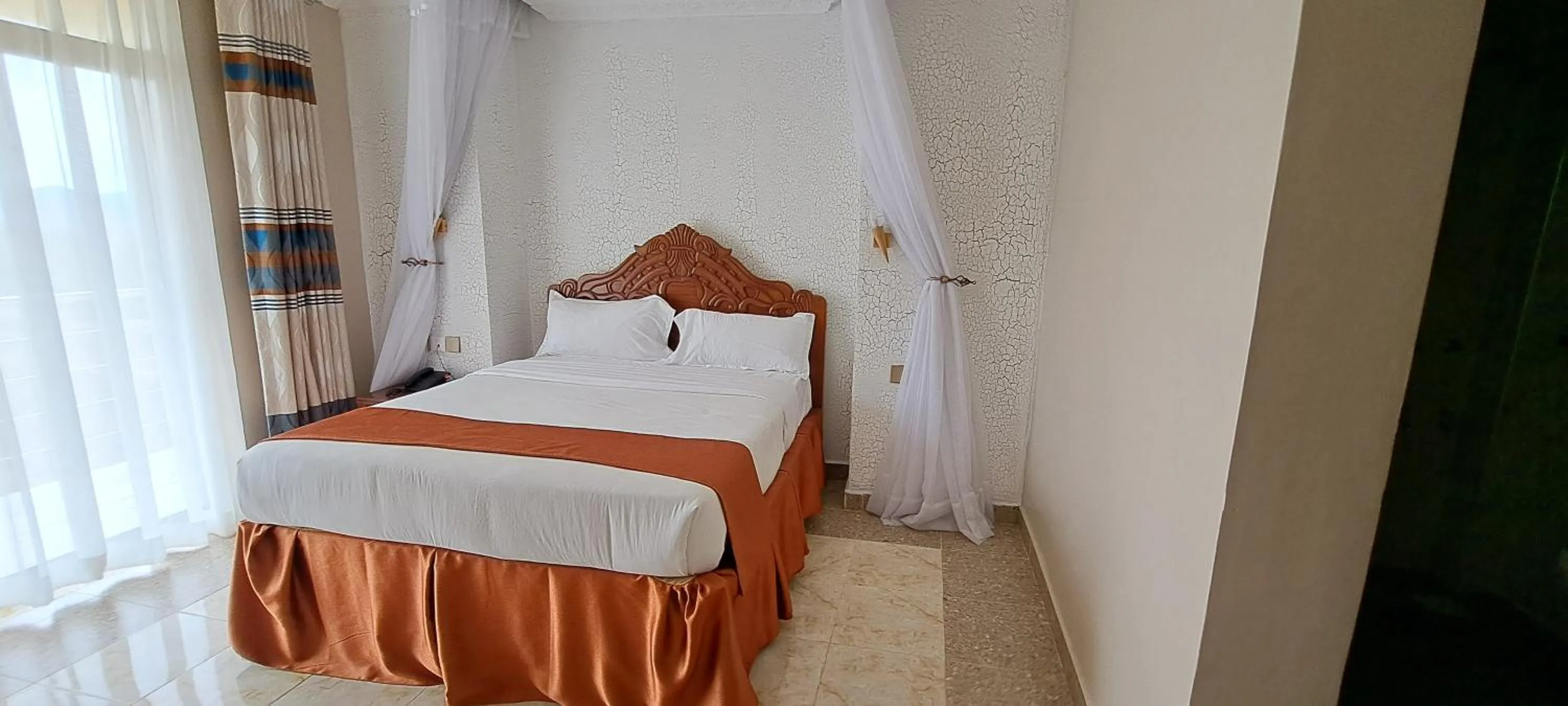 Bed in Epashikino Resort & Spa