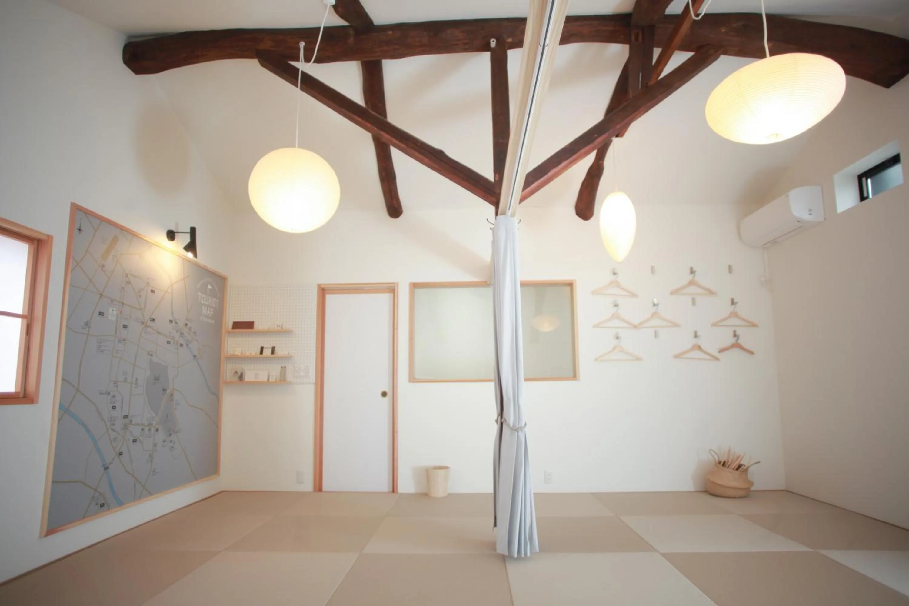 children in INTRO Tamagawa