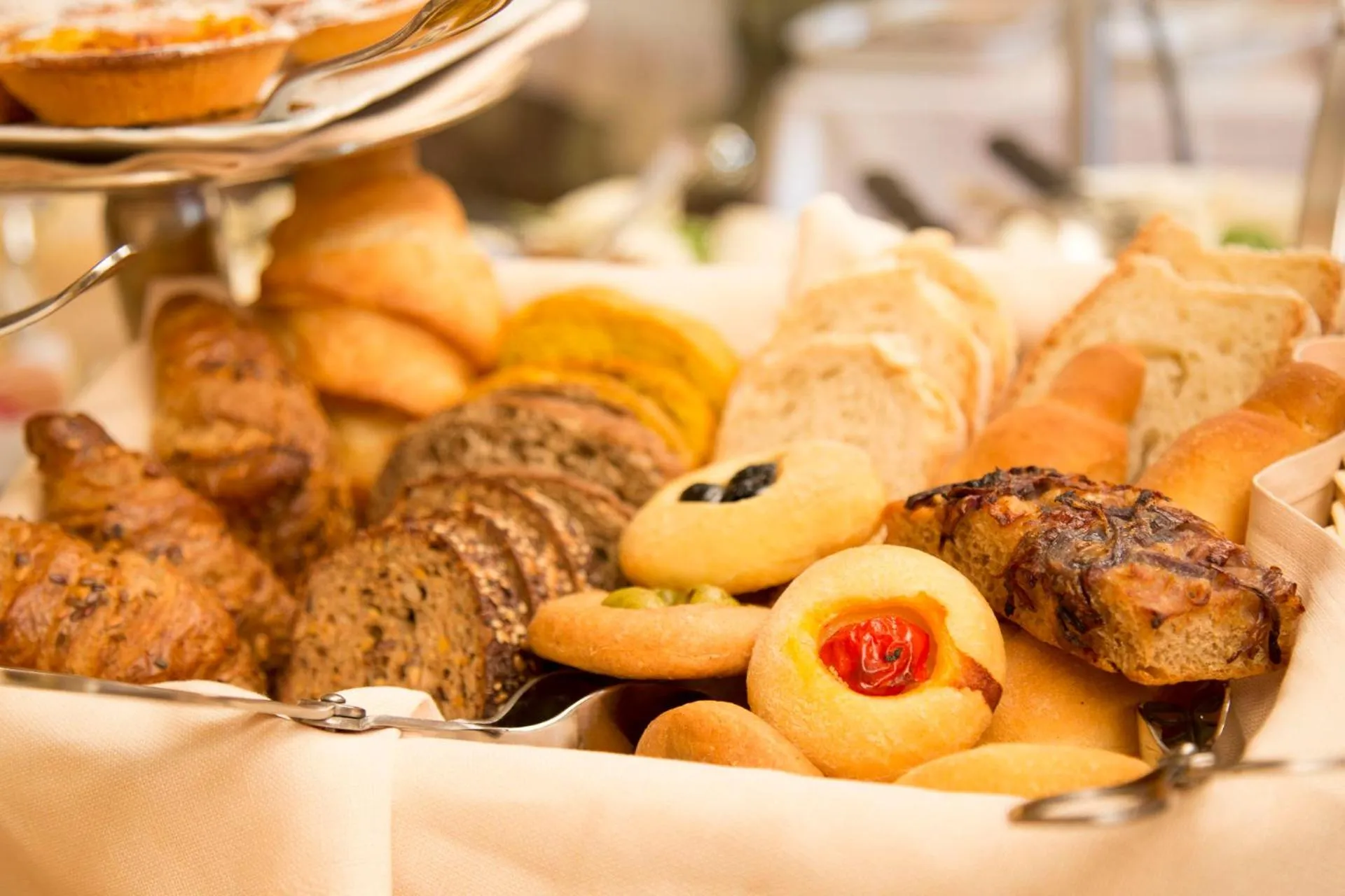 Food and drinks in Hotel Villa Marsili