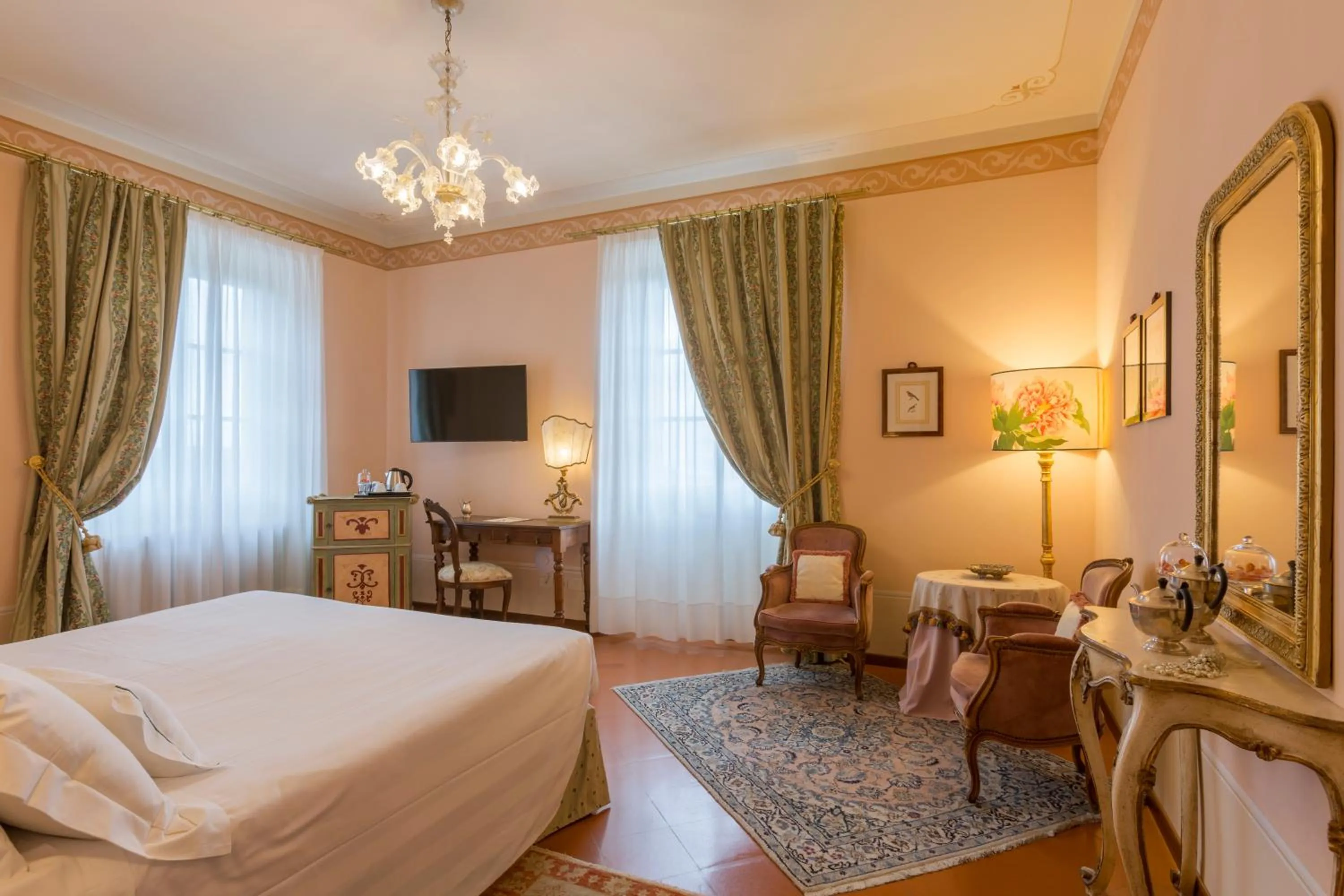 Photo of the whole room, Bed in Hotel Villa Marsili