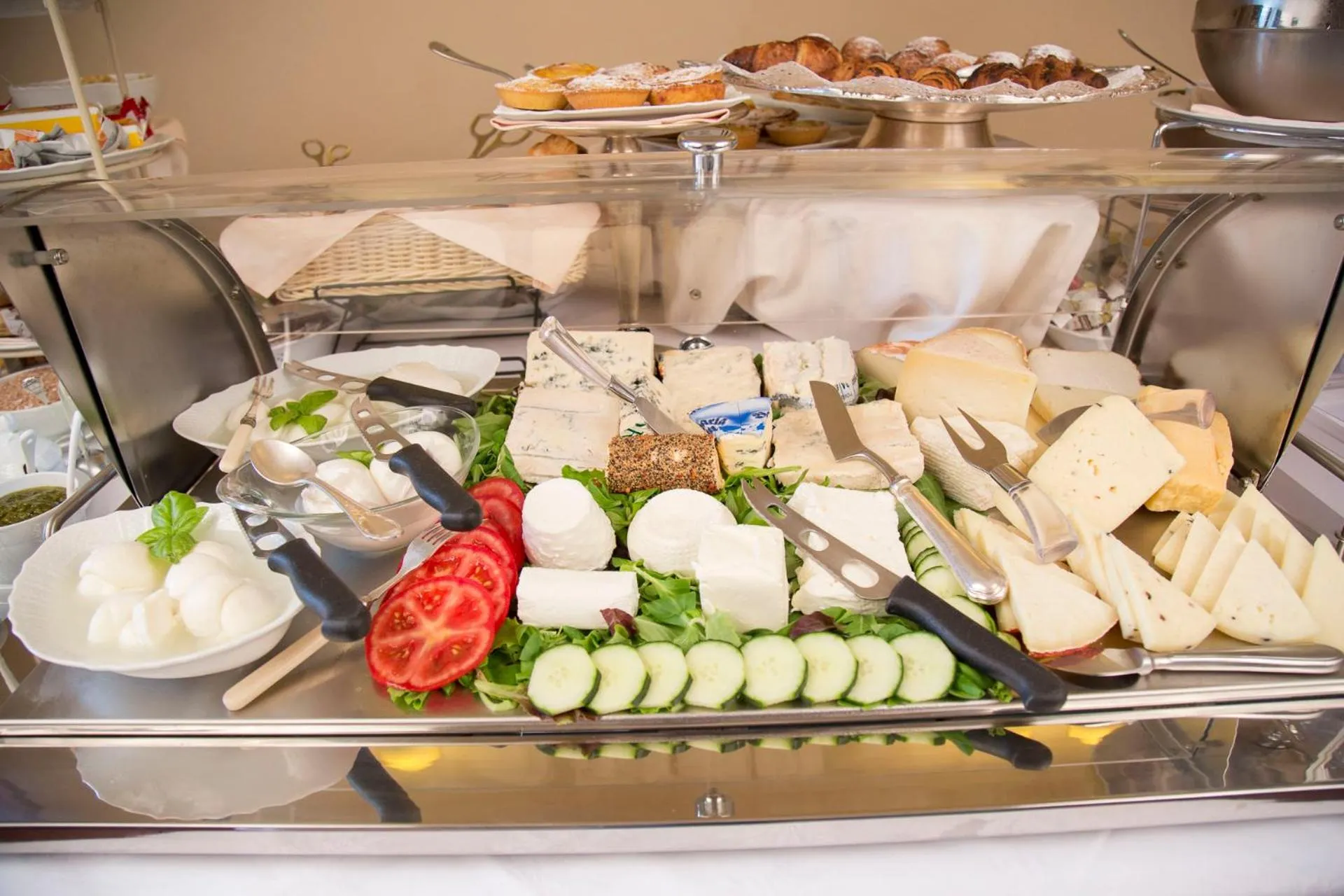 Food and drinks in Hotel Villa Marsili