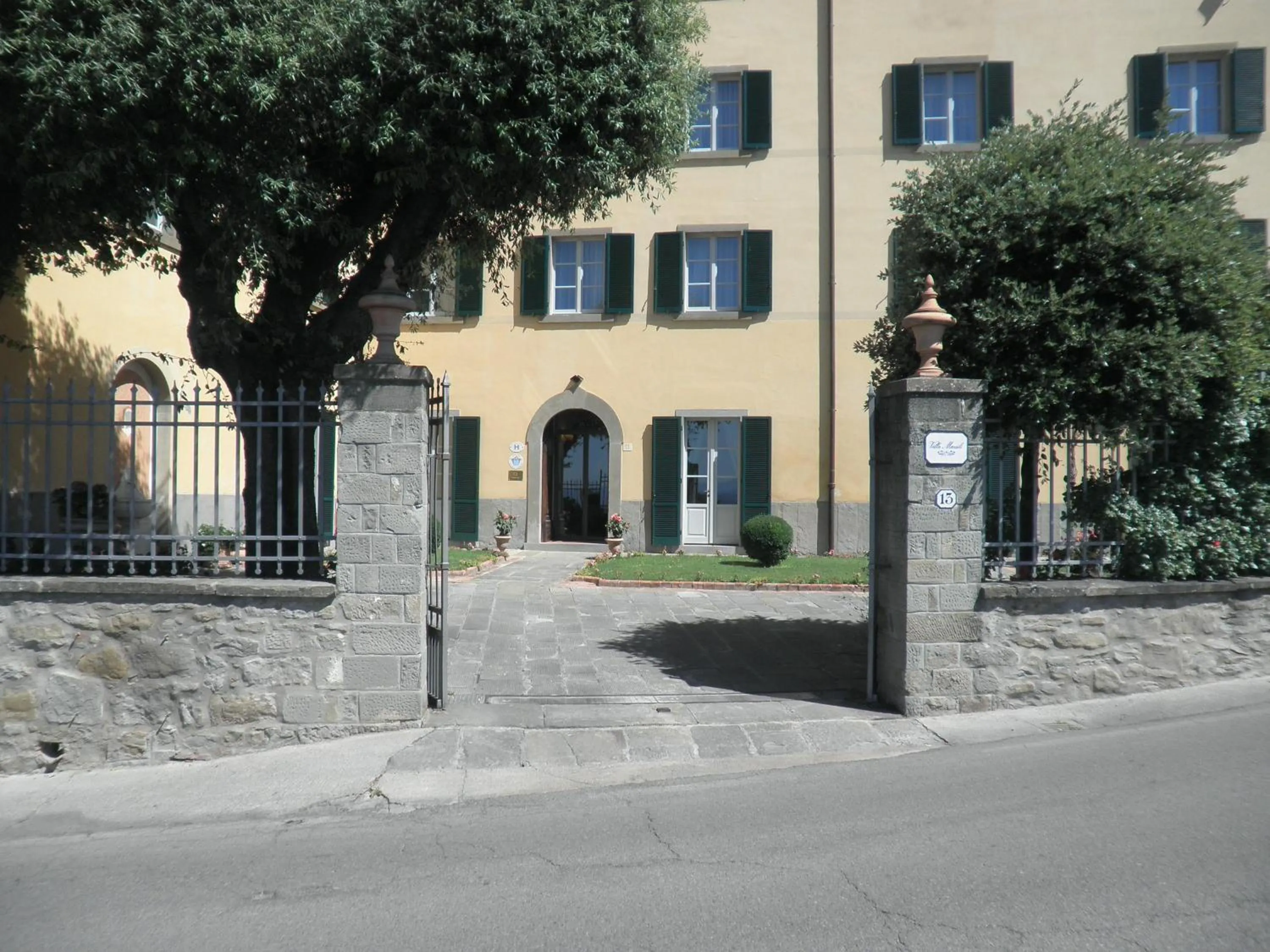 Facade/entrance in Hotel Villa Marsili