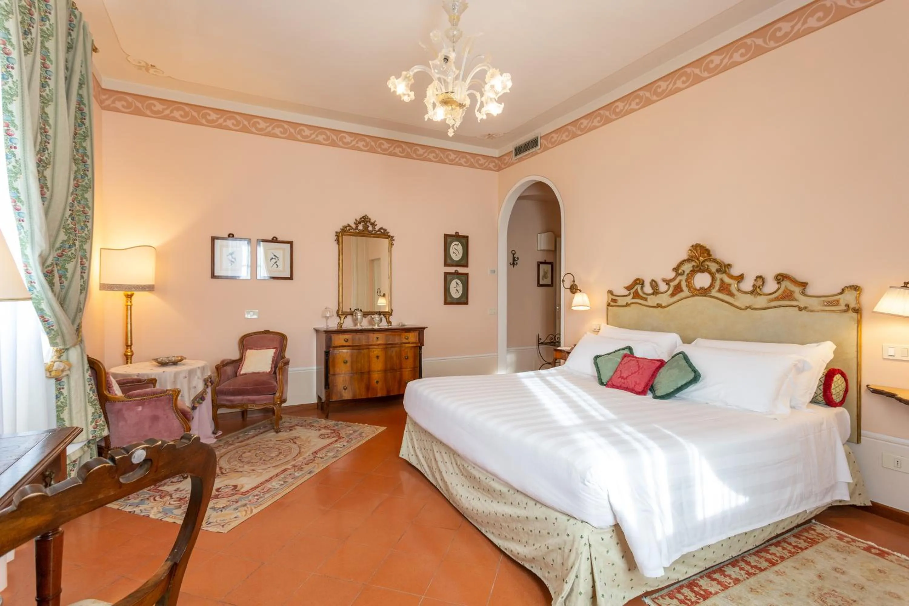 Photo of the whole room, Bed in Hotel Villa Marsili