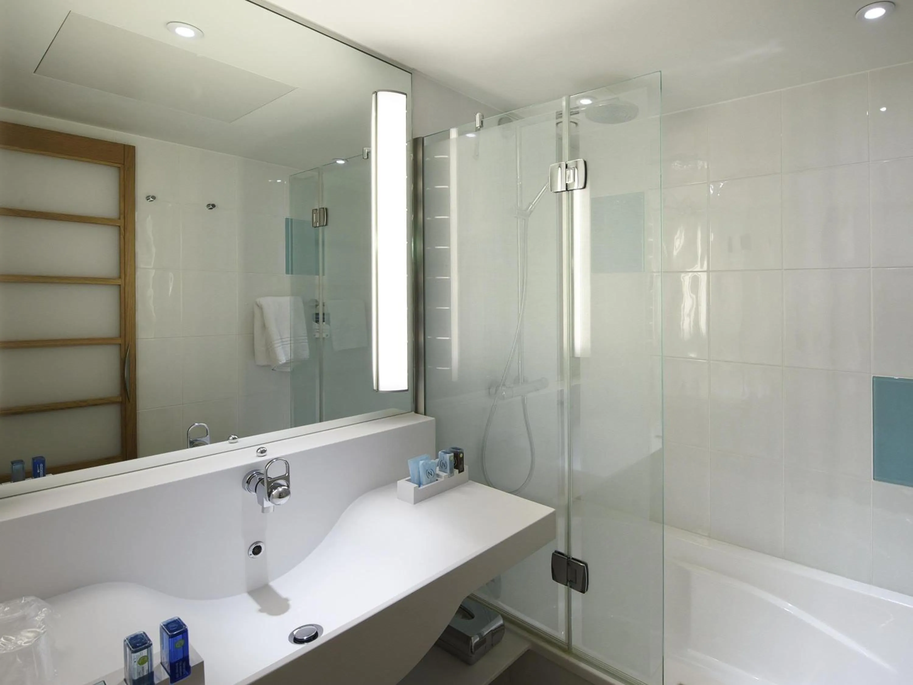 Bedroom in Novotel Manchester Centre