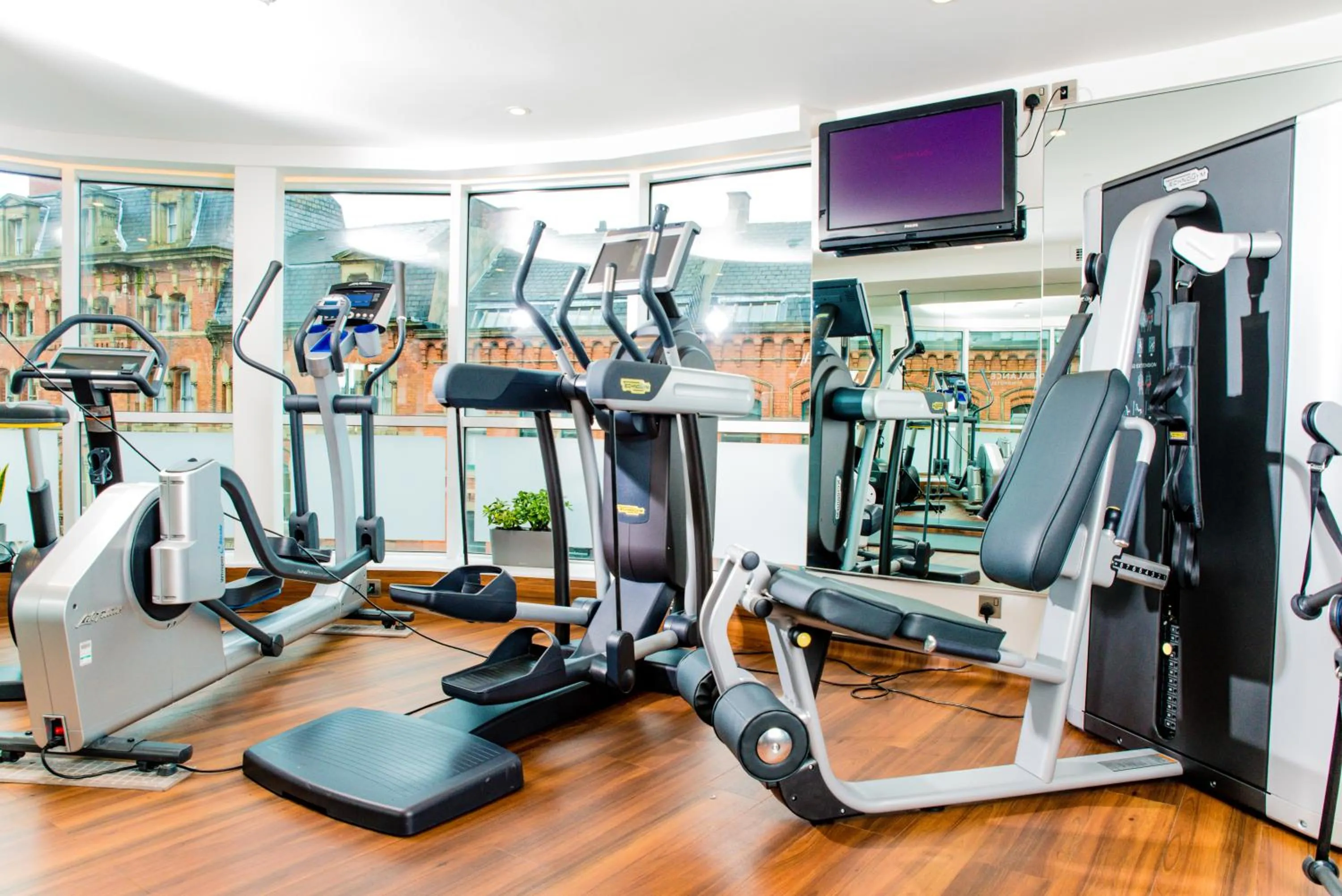Fitness centre/facilities in Novotel Manchester Centre