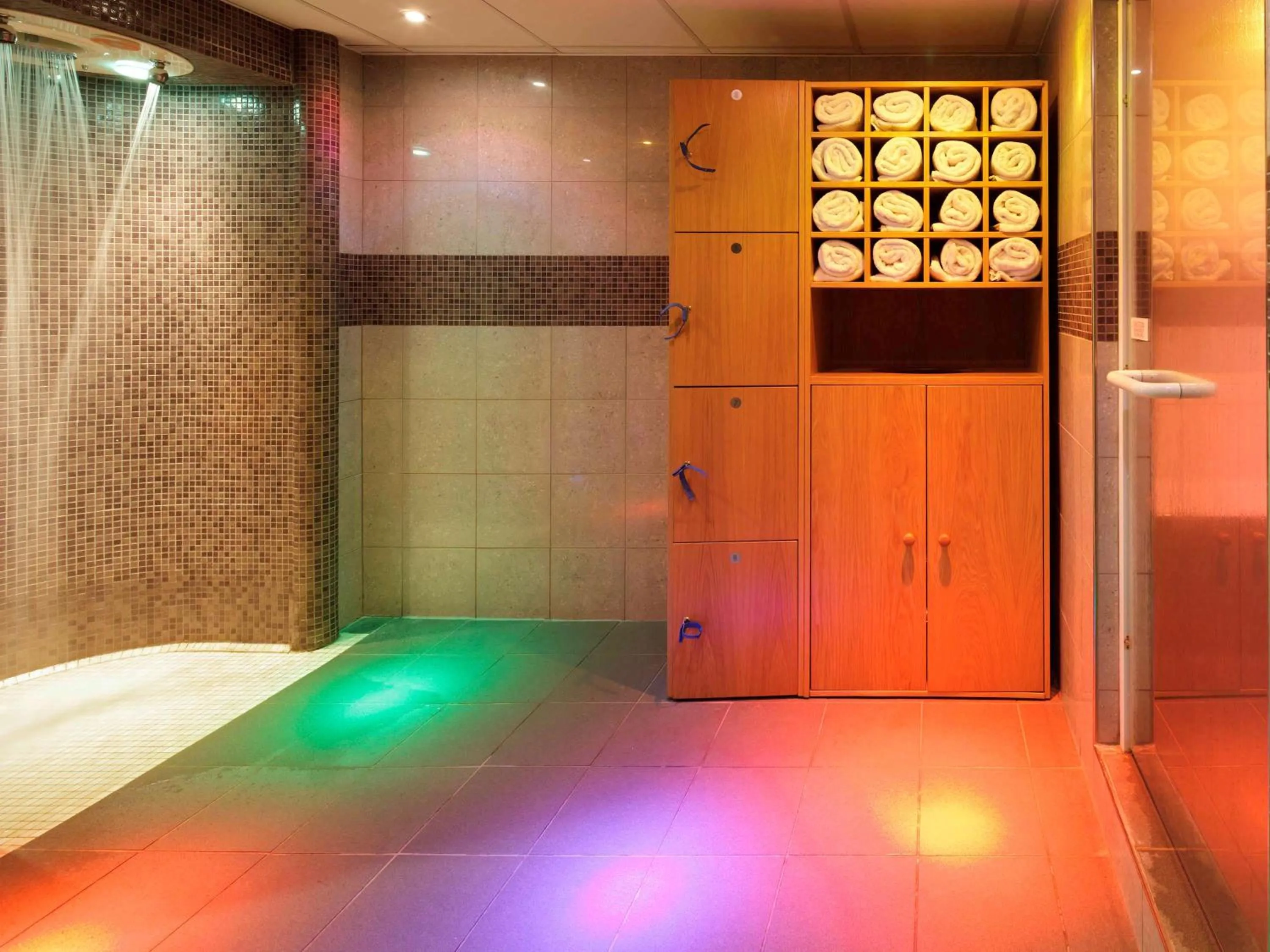 Fitness centre/facilities in Novotel Manchester Centre