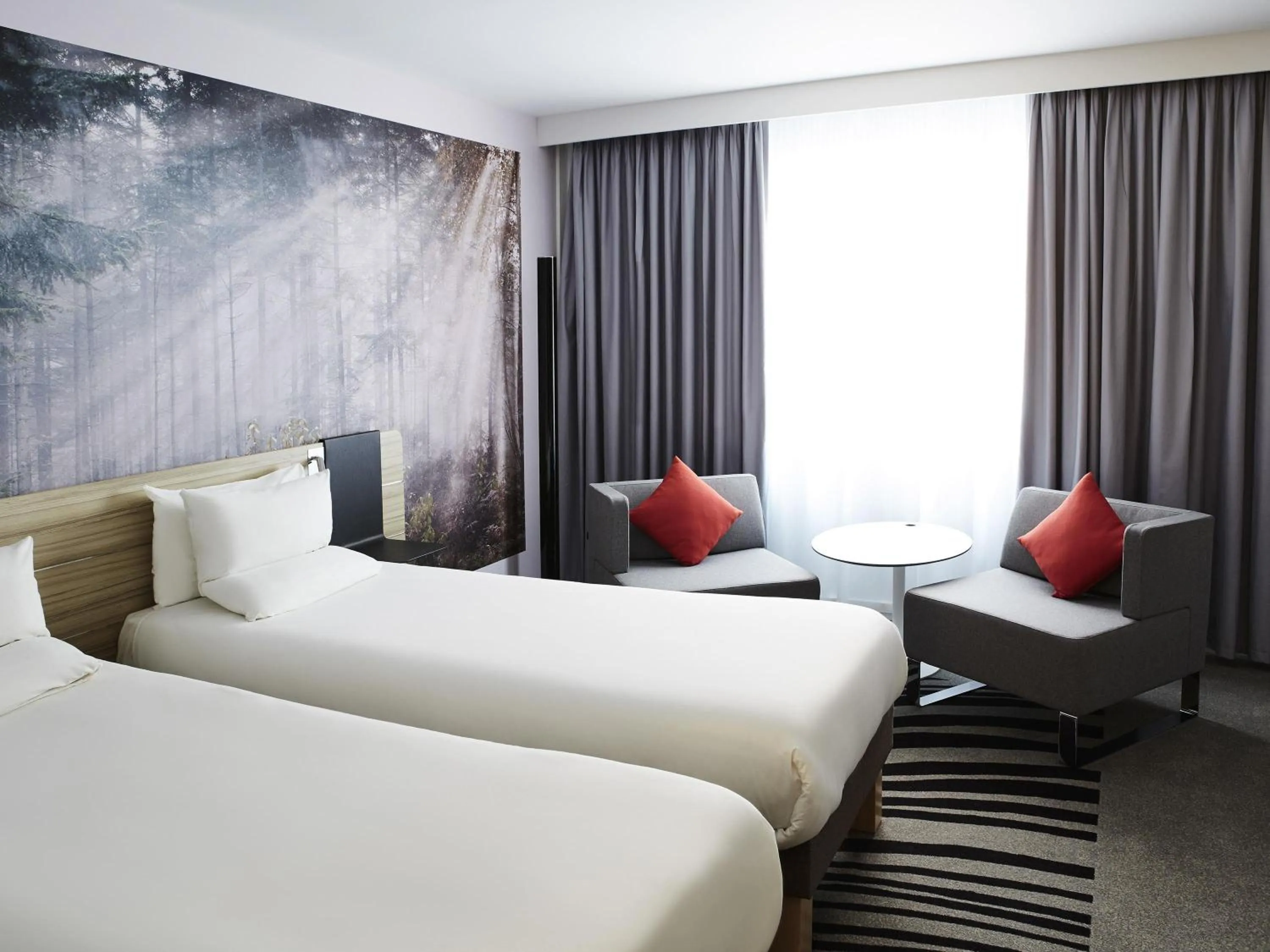 Bedroom, Bed in Novotel Manchester Centre