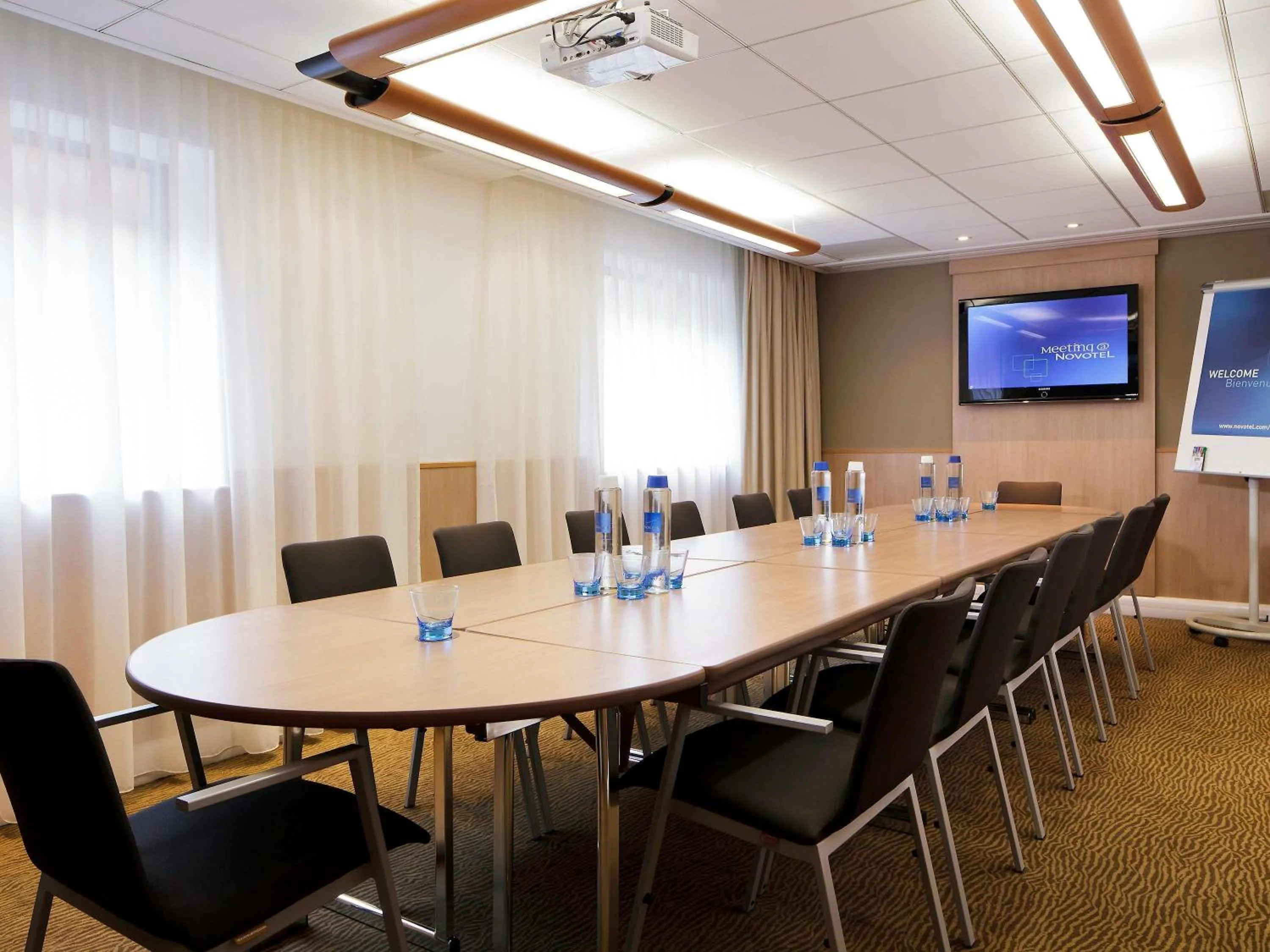 Meeting/conference room in Novotel Manchester Centre