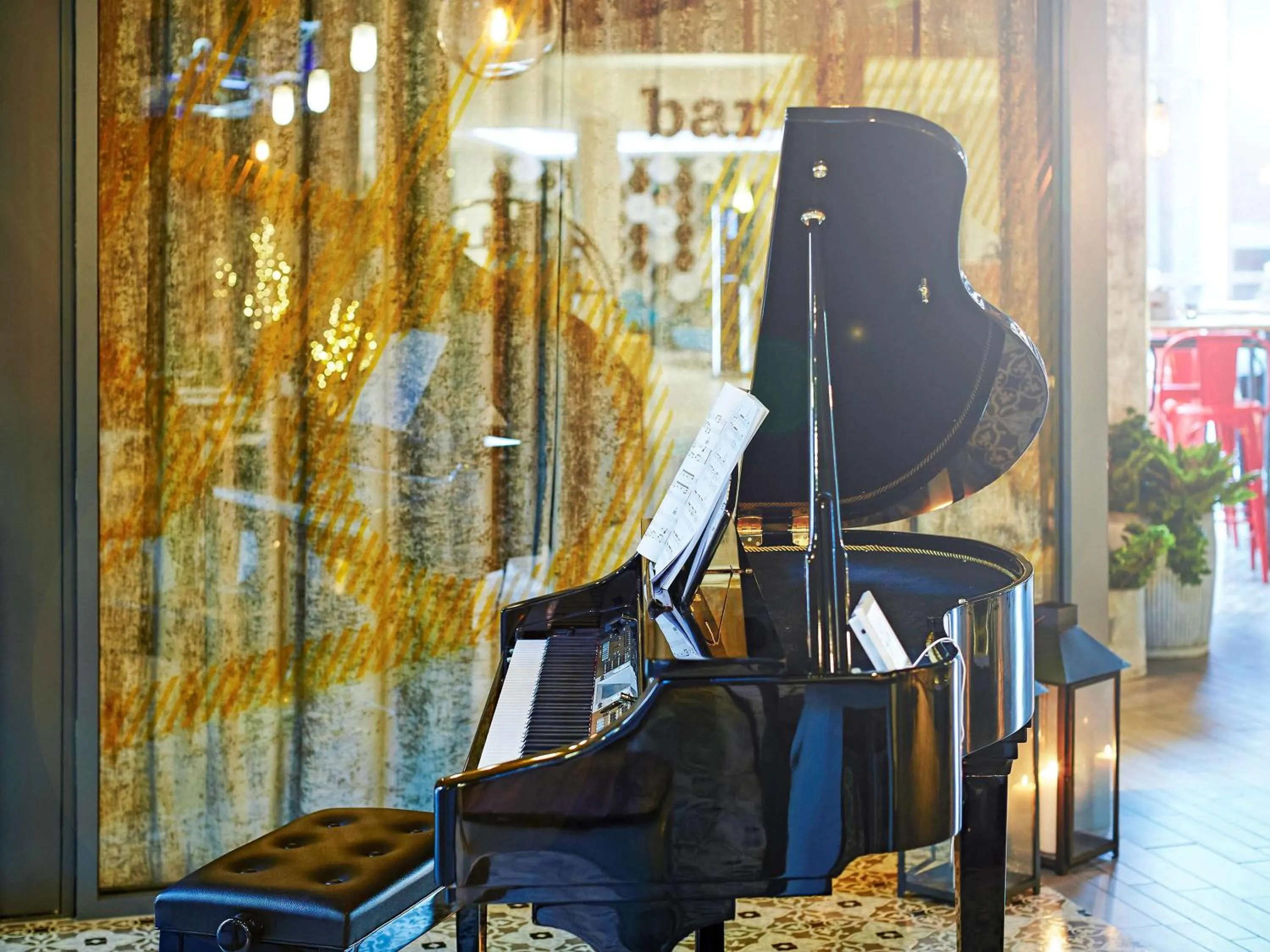 Lounge or bar in Novotel Manchester Centre