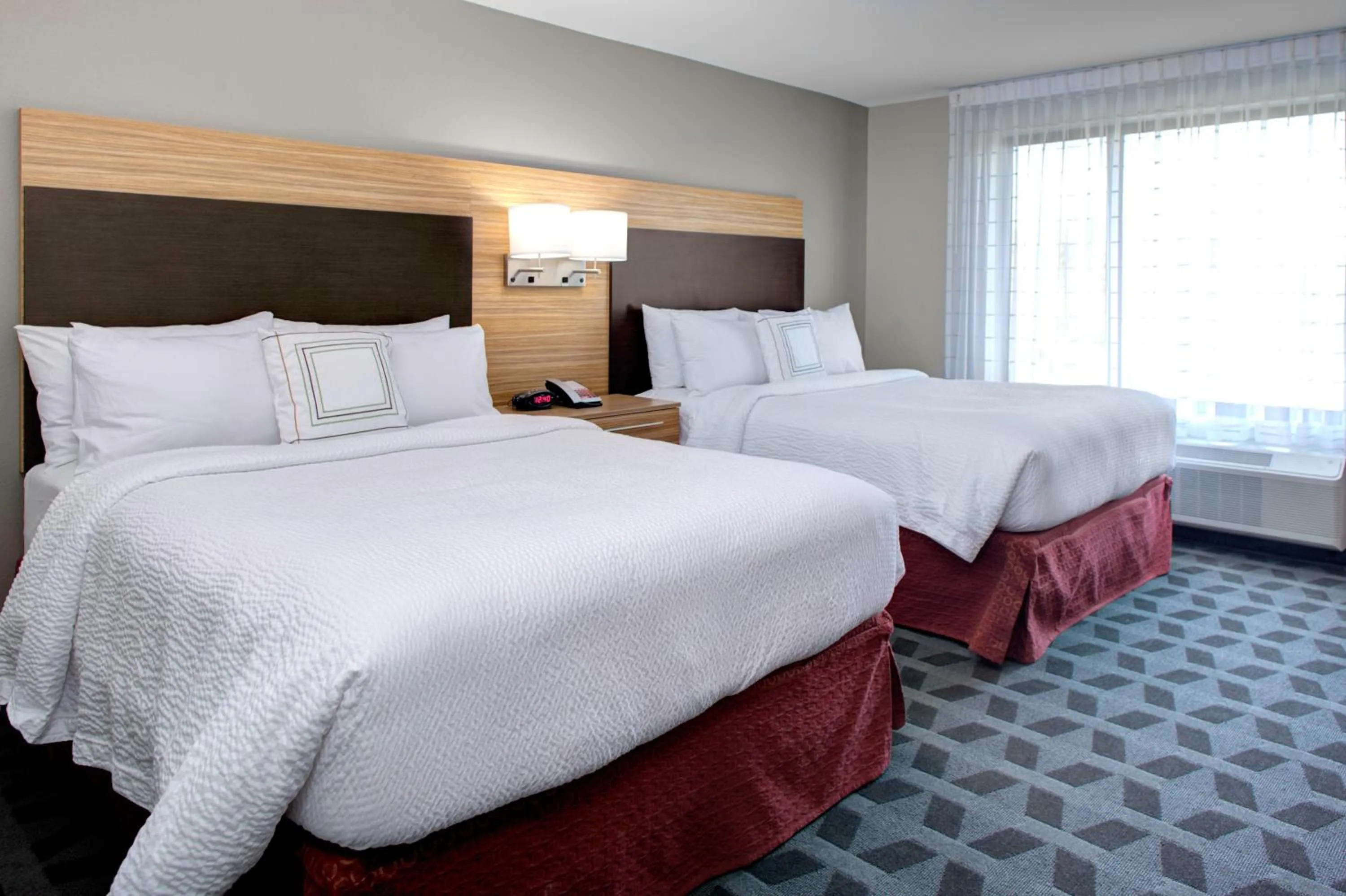 TV and multimedia, Bed in TownePlace Suites by MarriottDetroit Canton