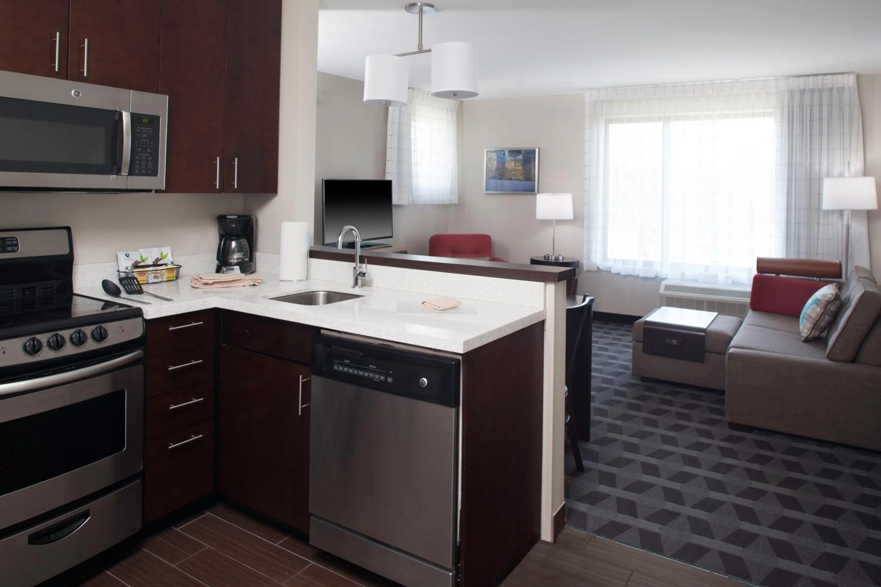 Kitchen or kitchenette in TownePlace Suites by MarriottDetroit Canton