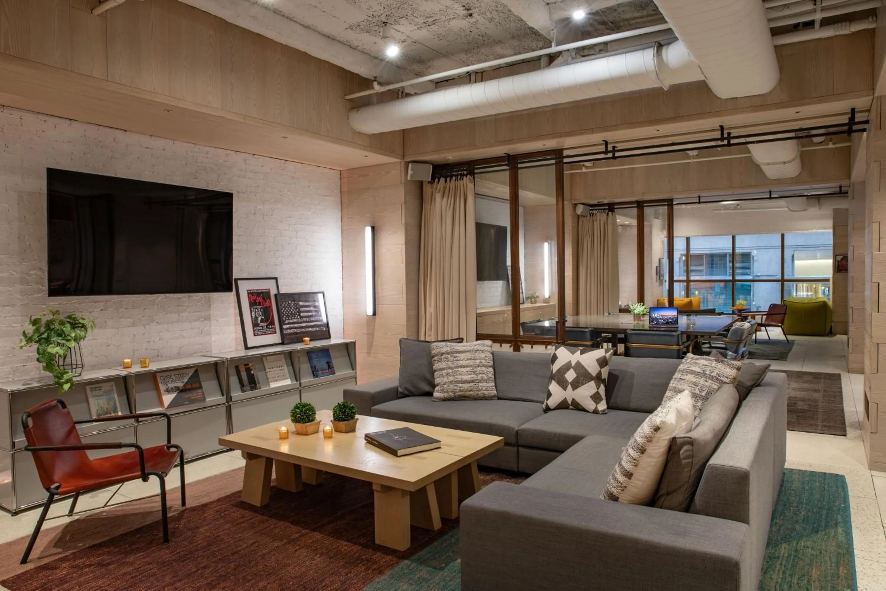 Lounge or bar in MOXY NYC Times Square