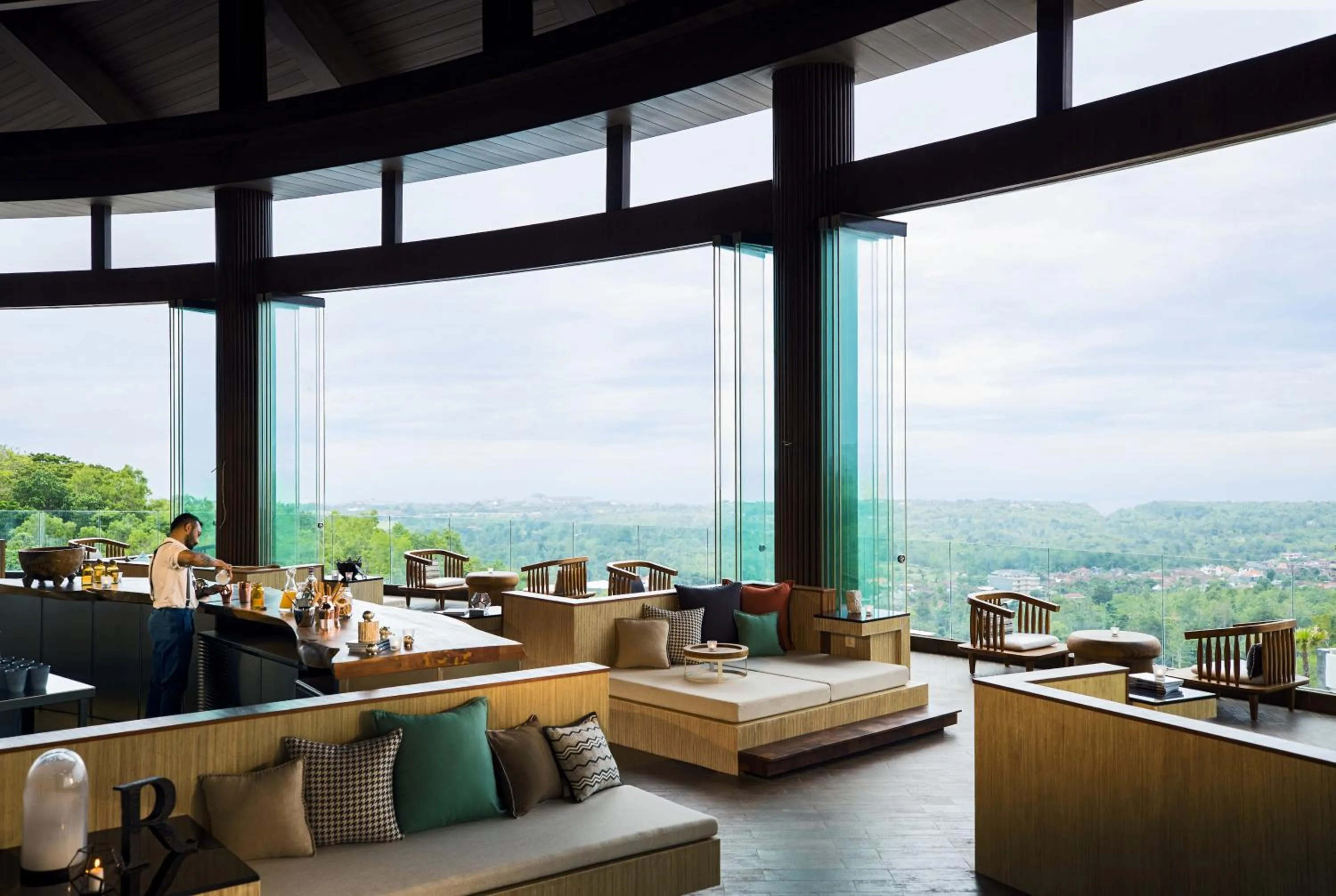 Lounge or bar in Renaissance Bali Uluwatu Resort & Spa