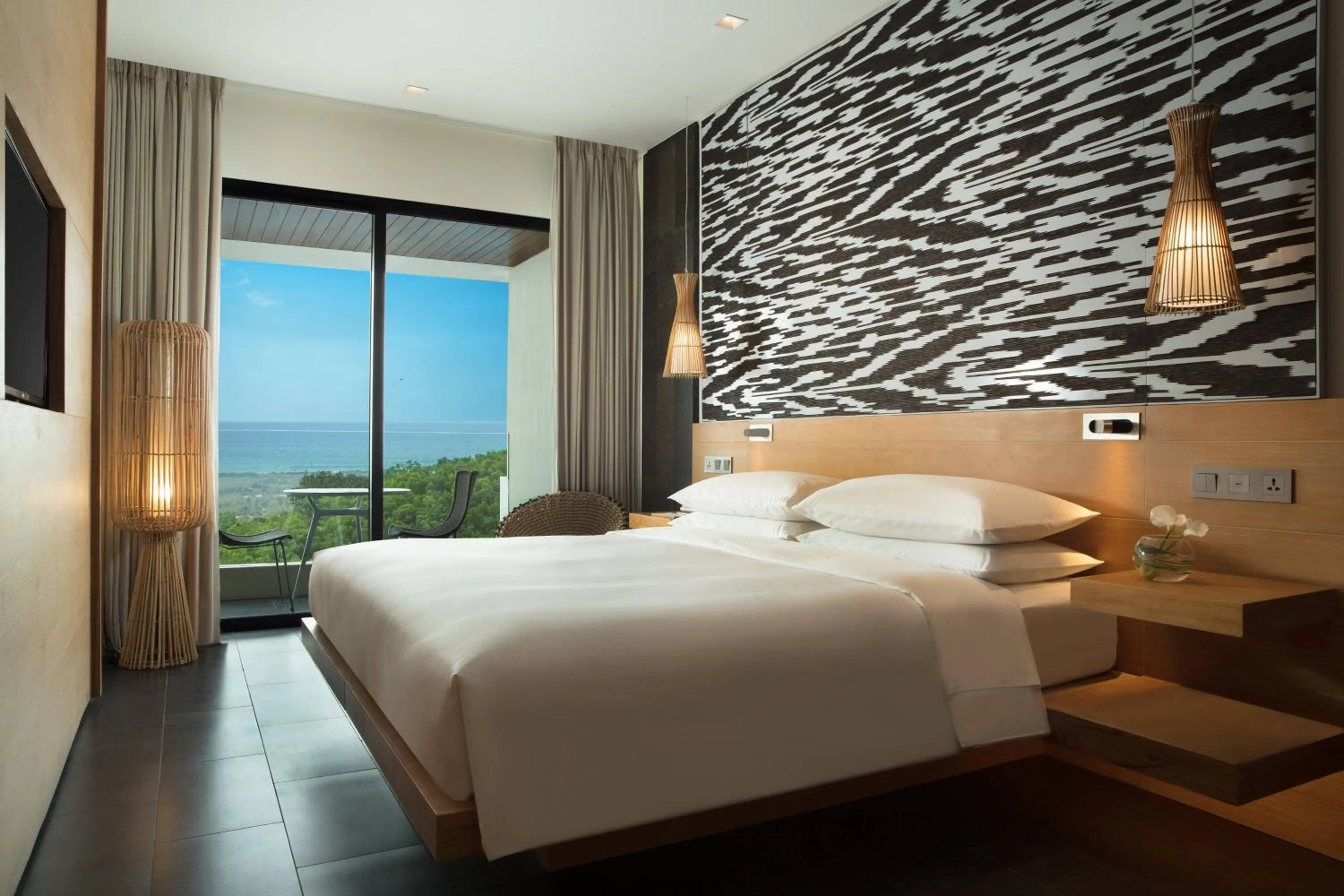 Photo of the whole room, Bed in Renaissance Bali Uluwatu Resort & Spa