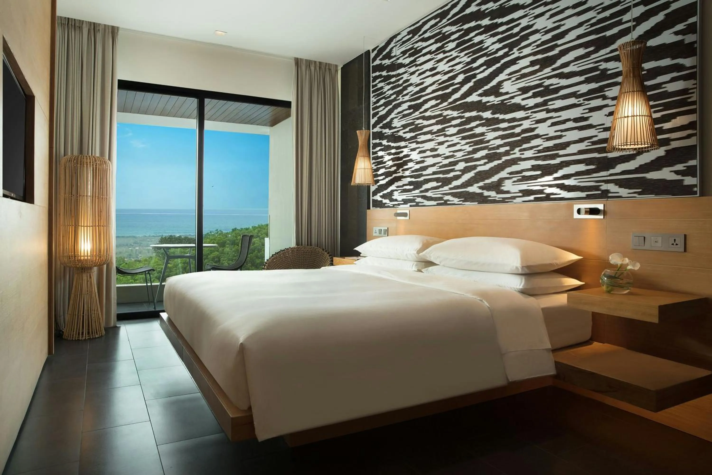 Bedroom, Bed in Renaissance Bali Uluwatu Resort & Spa