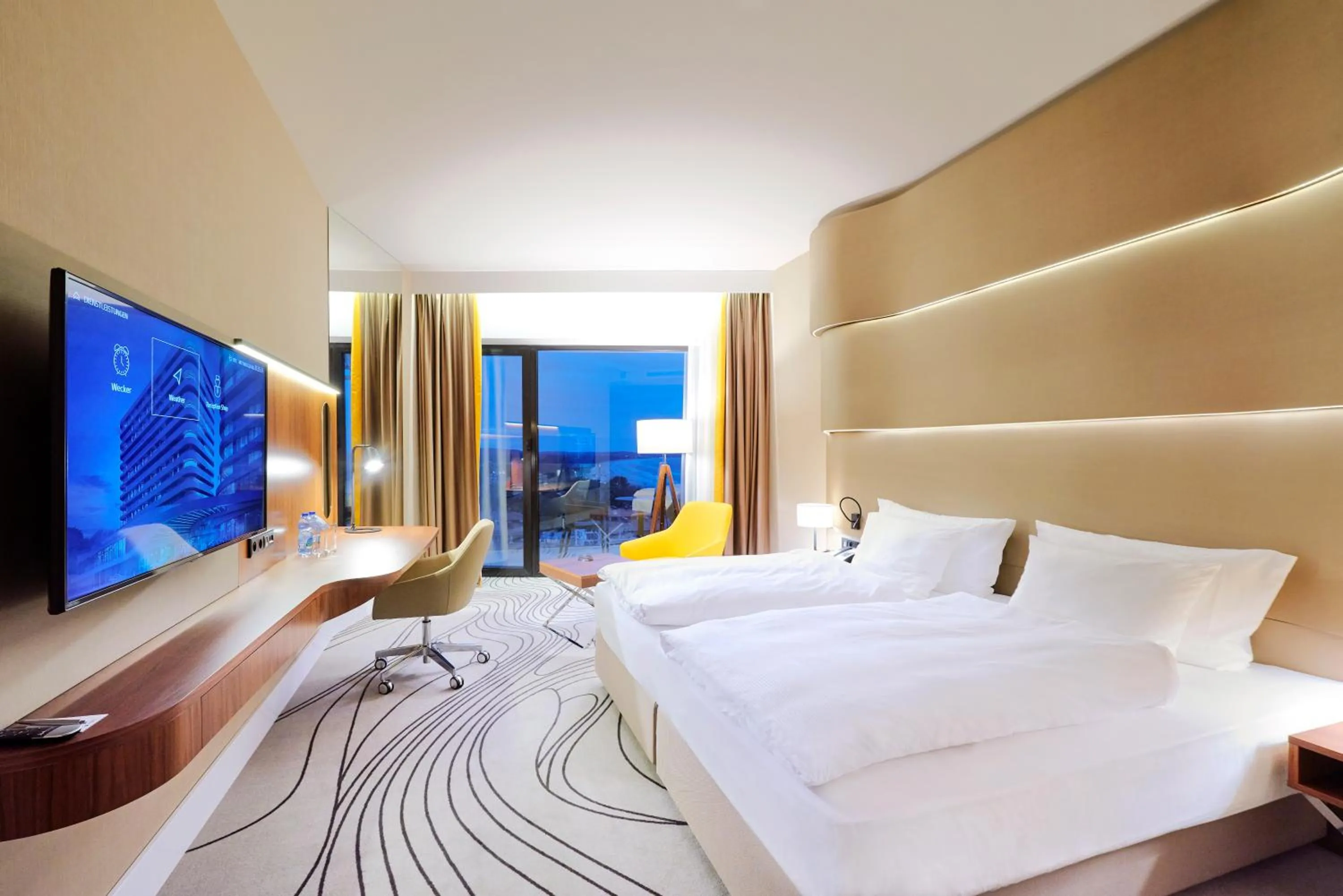 Seating area, Bed in Radisson Blu Resort Swinoujscie