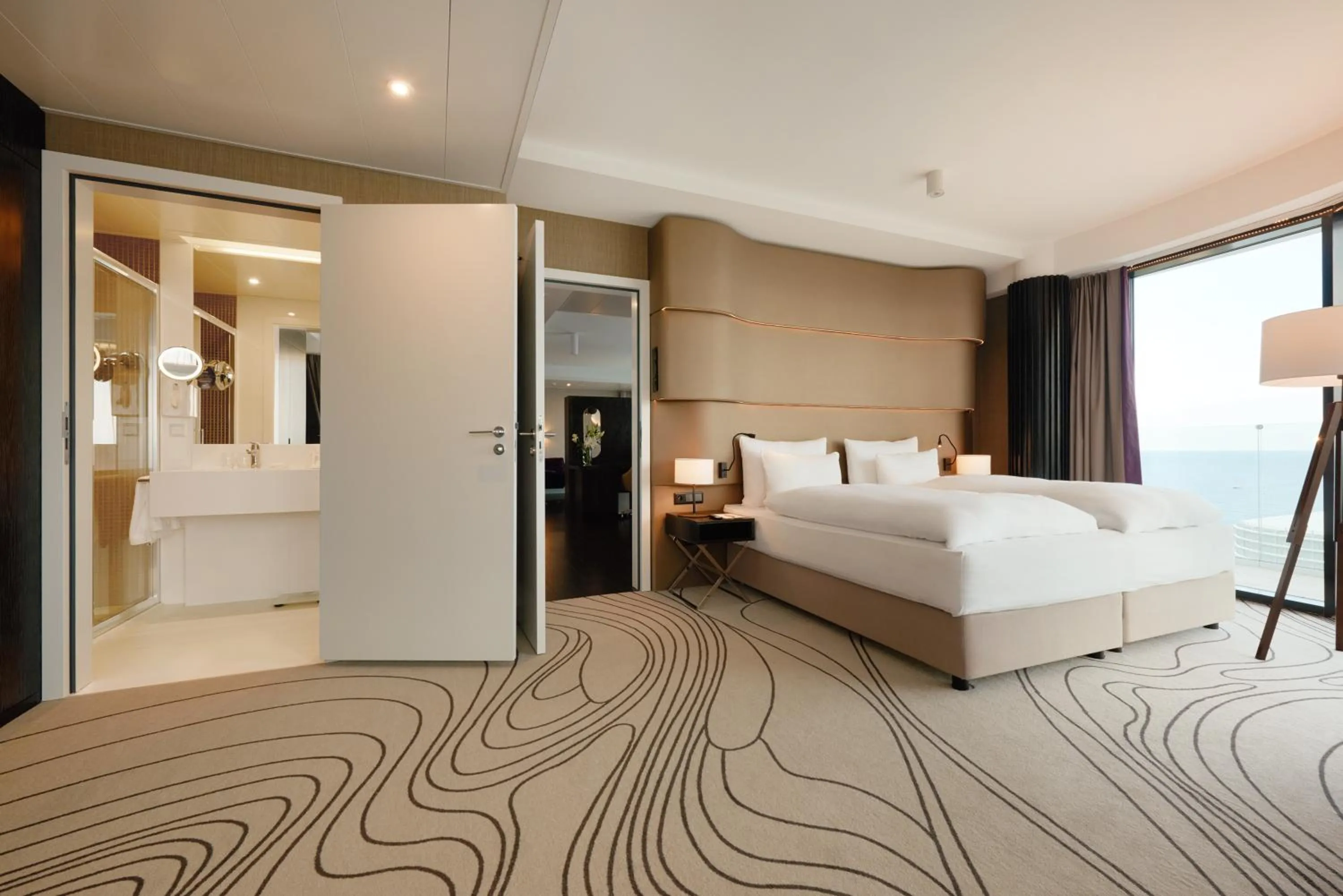 Bathroom, Bed in Radisson Blu Resort Swinoujscie