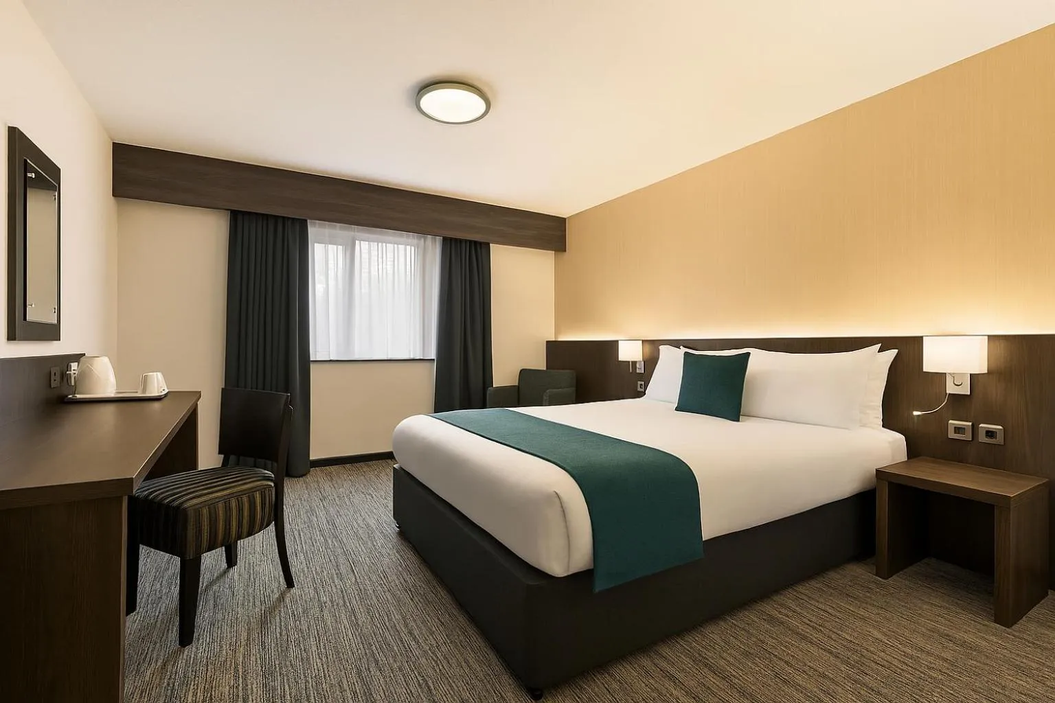 Bed in Ramada Bristol West