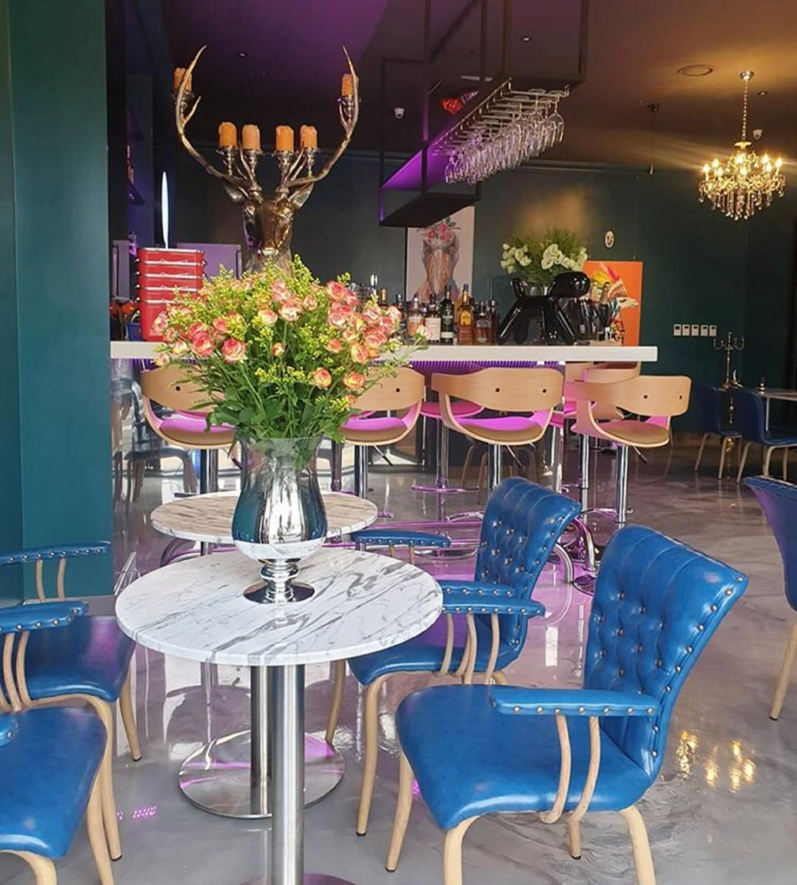 Lounge or bar in Royal Emporium Incheon Airport