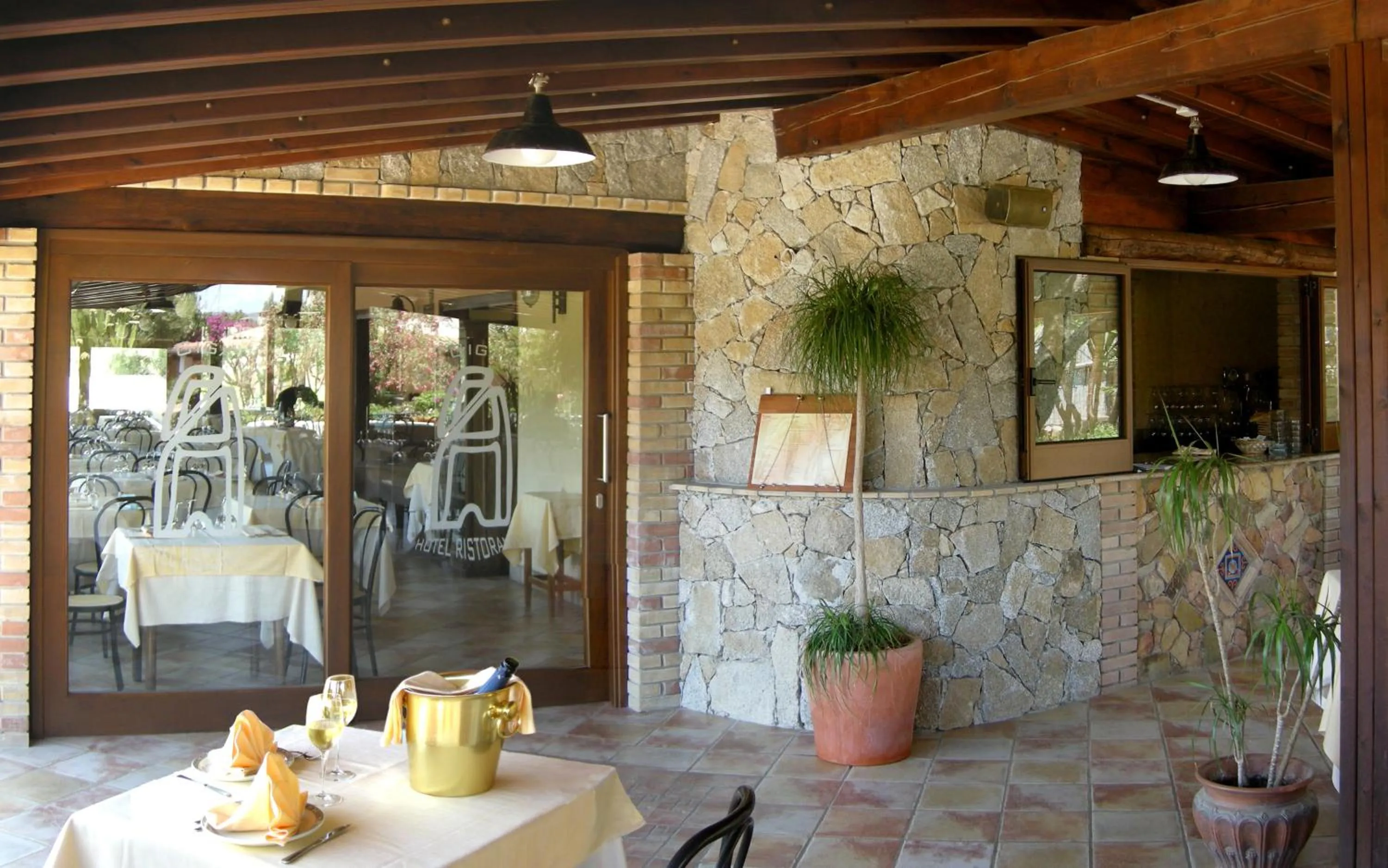 Lobby or reception in Hotel Su Giganti
