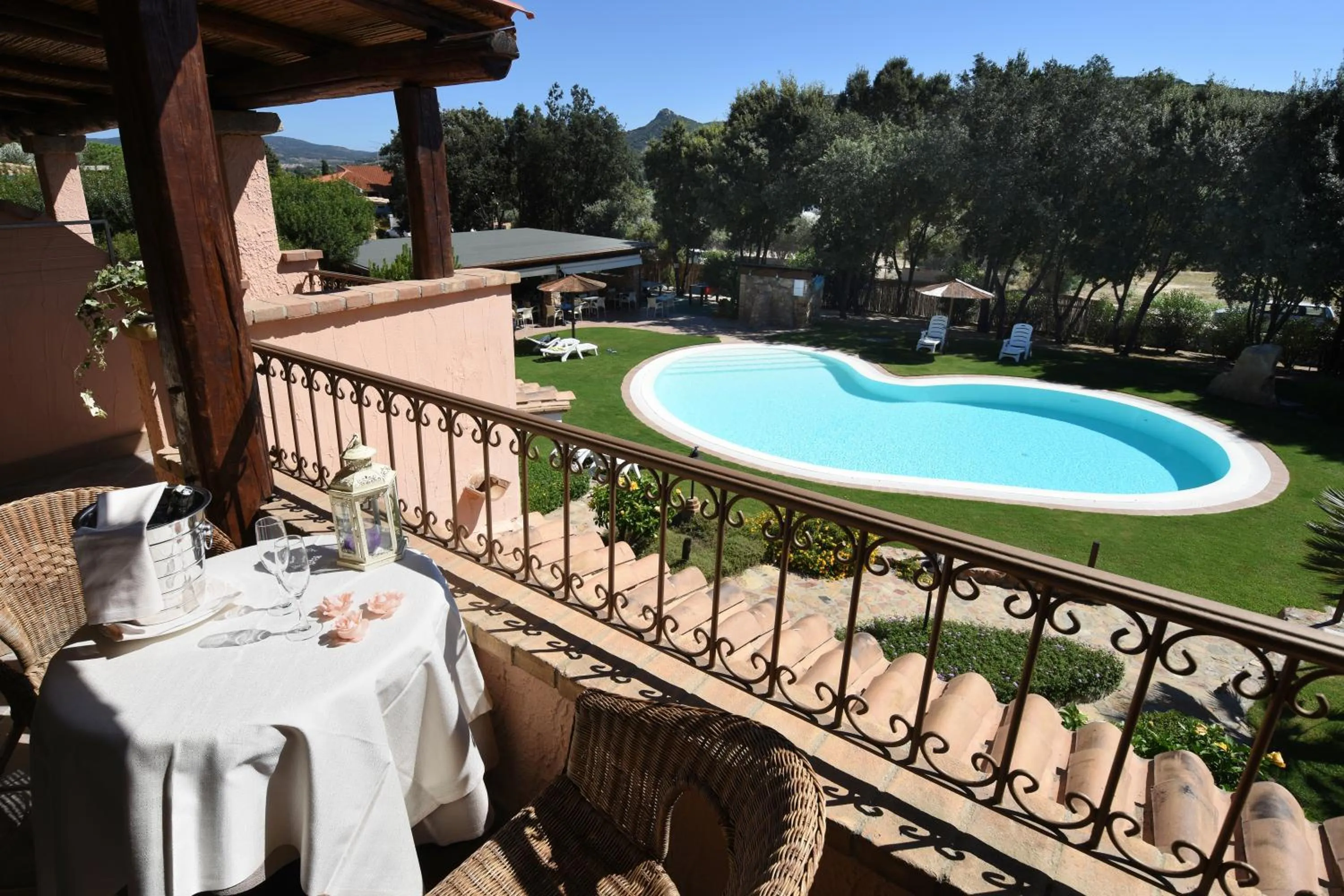 Balcony/Terrace in Hotel Su Giganti