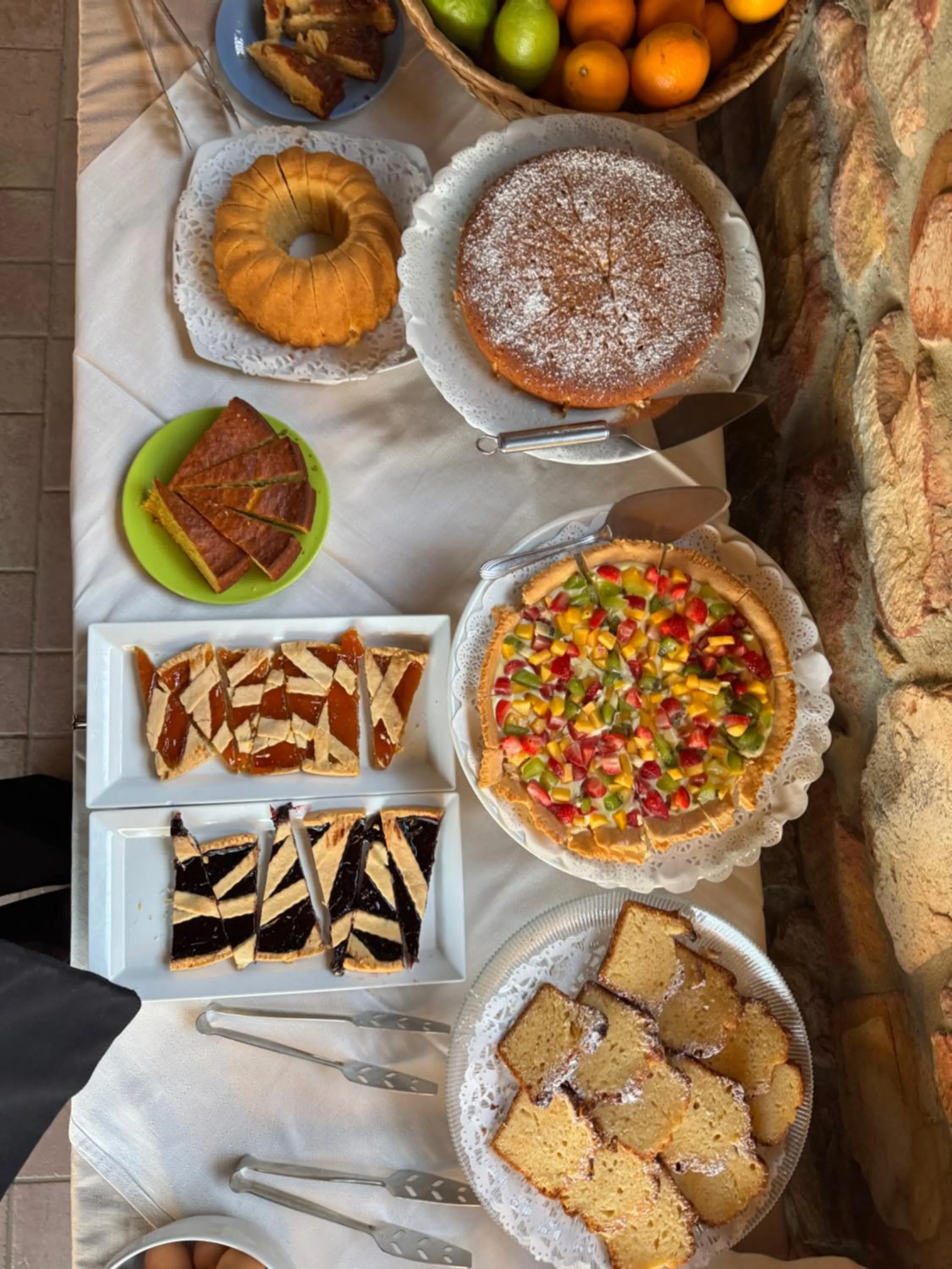 Food in Hotel Su Giganti