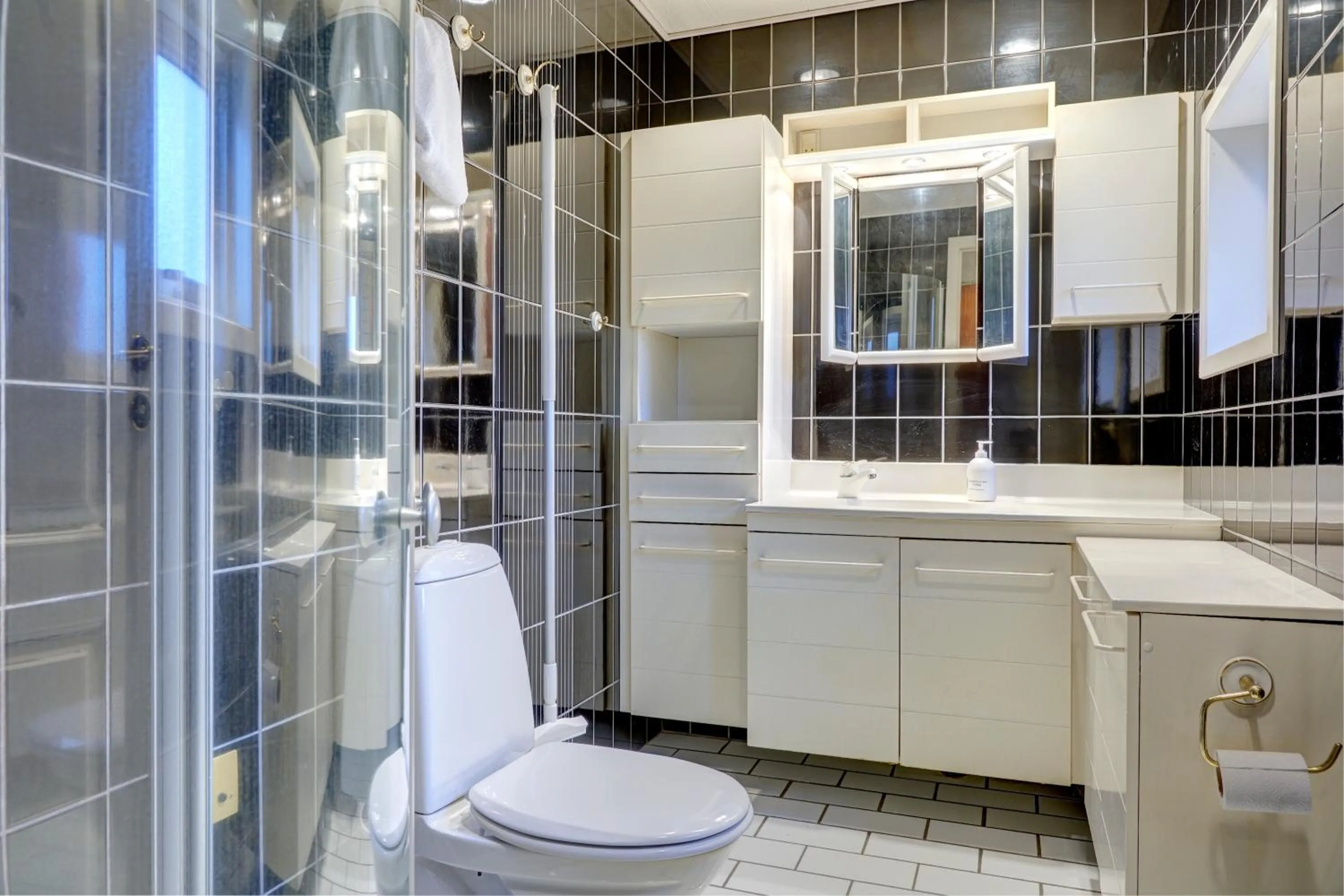 Bathroom in BB-Hotel Frederikshavn Turisthotellet