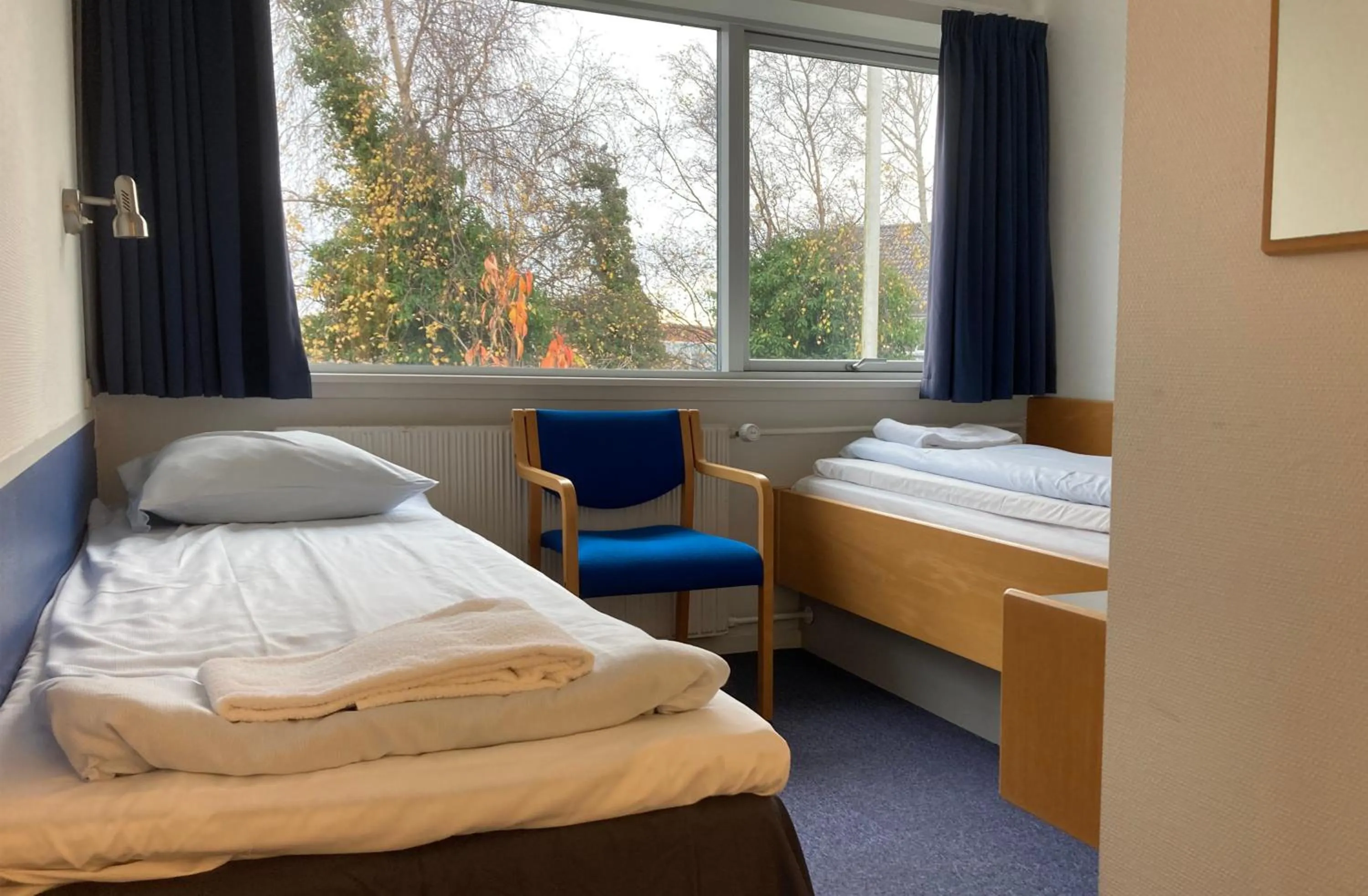 Small Twin Room in BB-Hotel Frederikshavn Turisthotellet