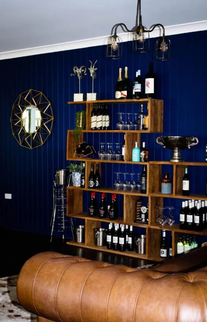 Restaurant/places to eat in Clermont Country Motor Inn