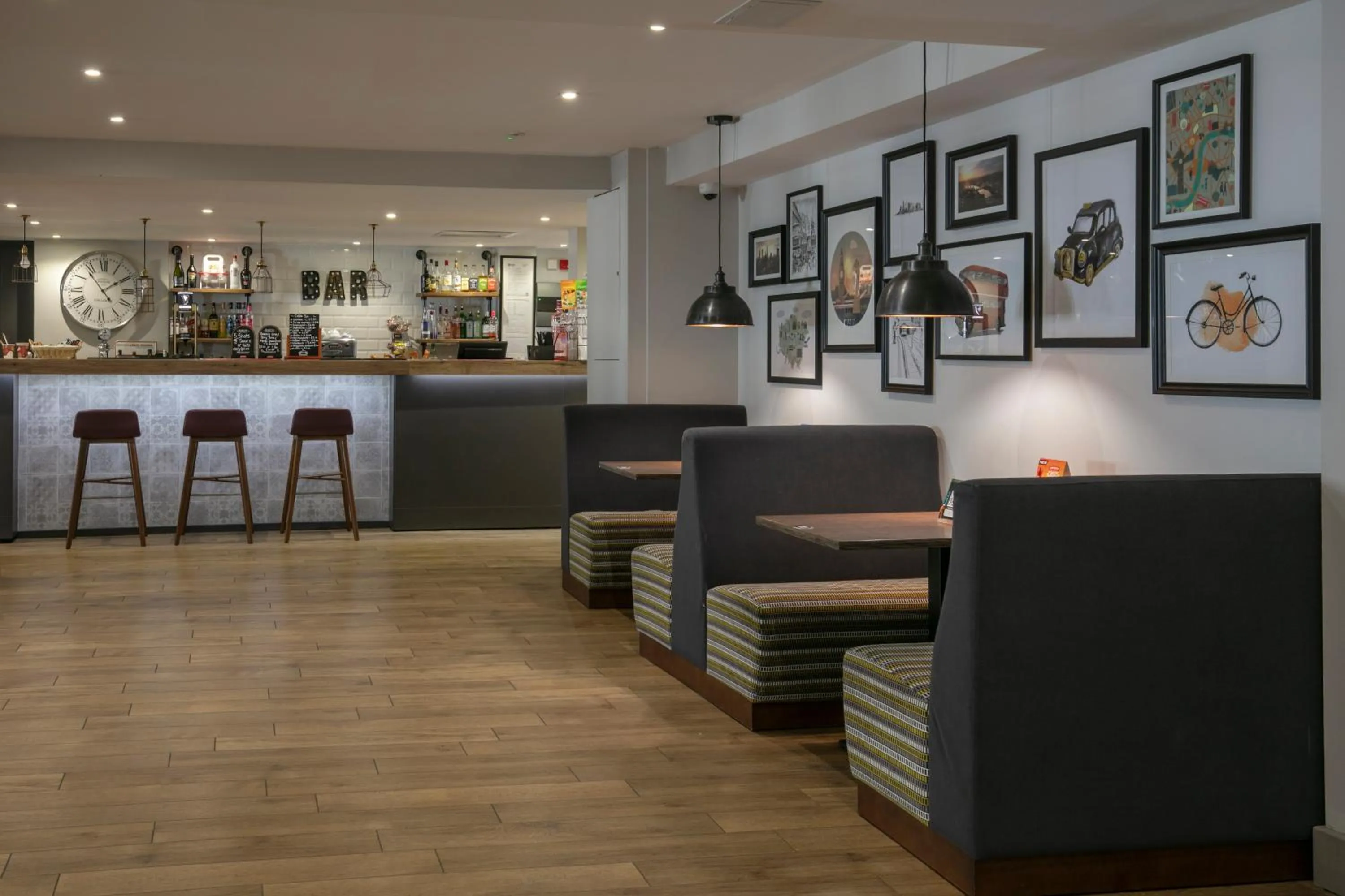 Lounge or bar in Best Western White House Hotel