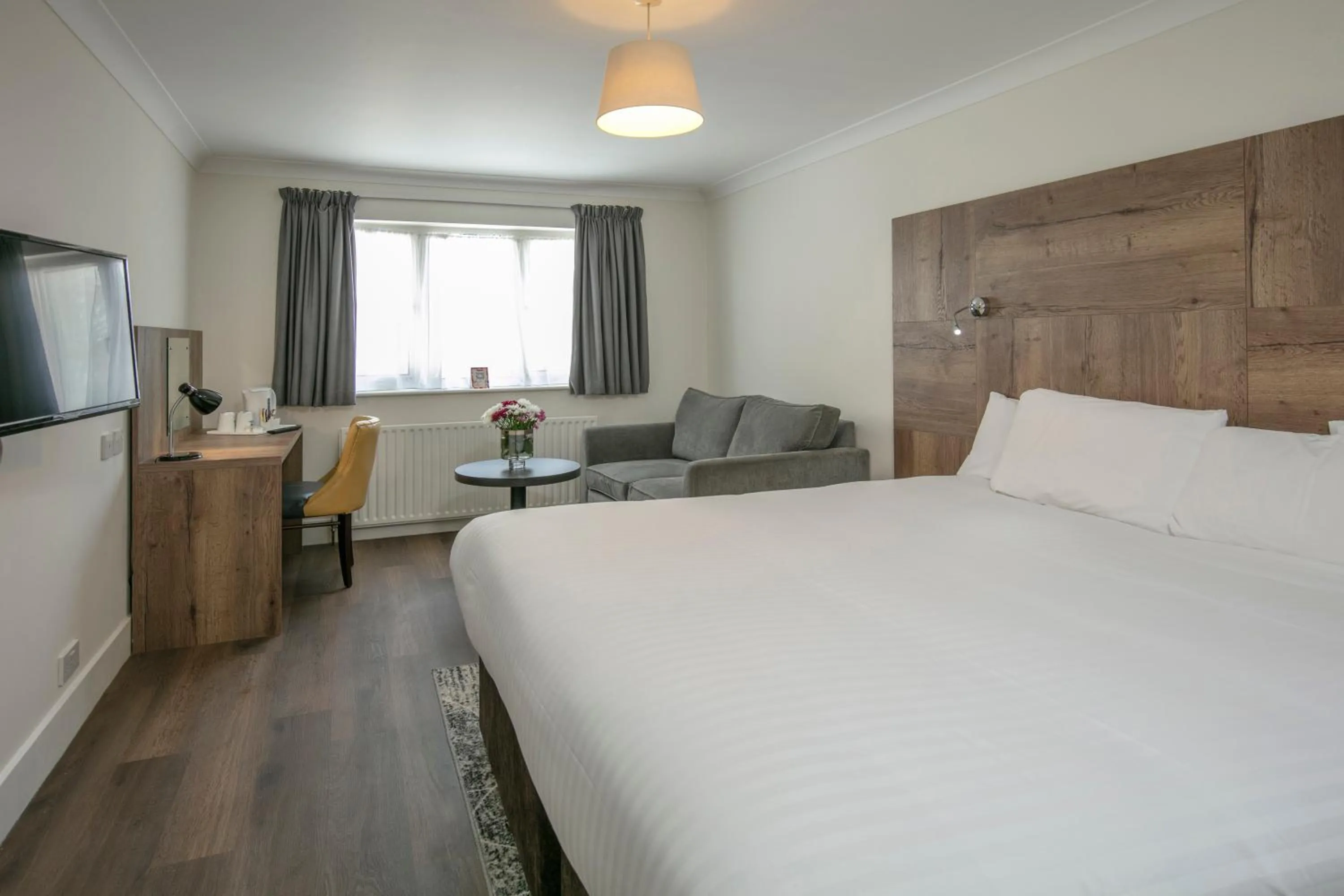 Bedroom, Bed in Best Western White House Hotel