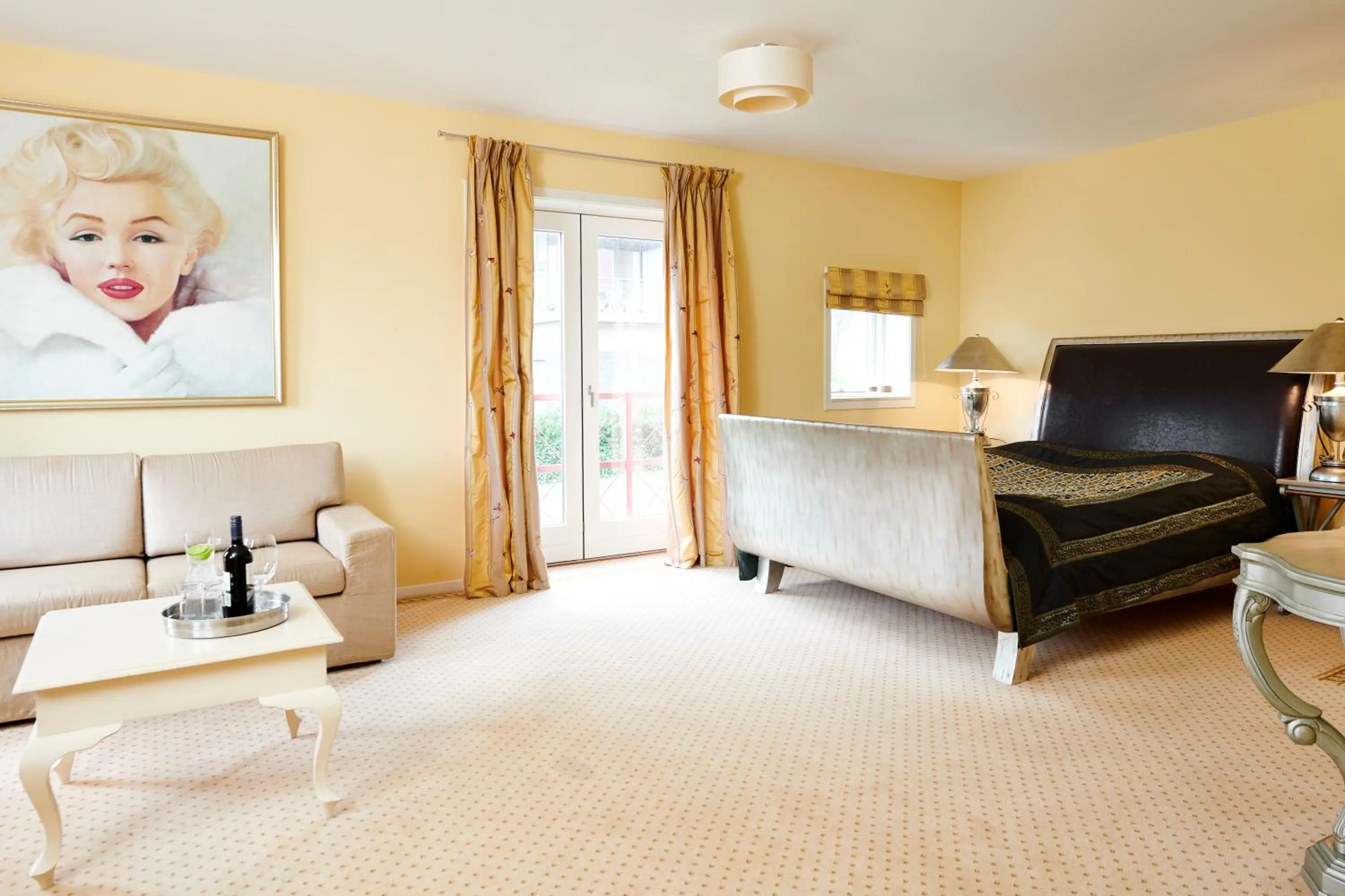 Photo of the whole room, Bed in Montra Odder Parkhotel