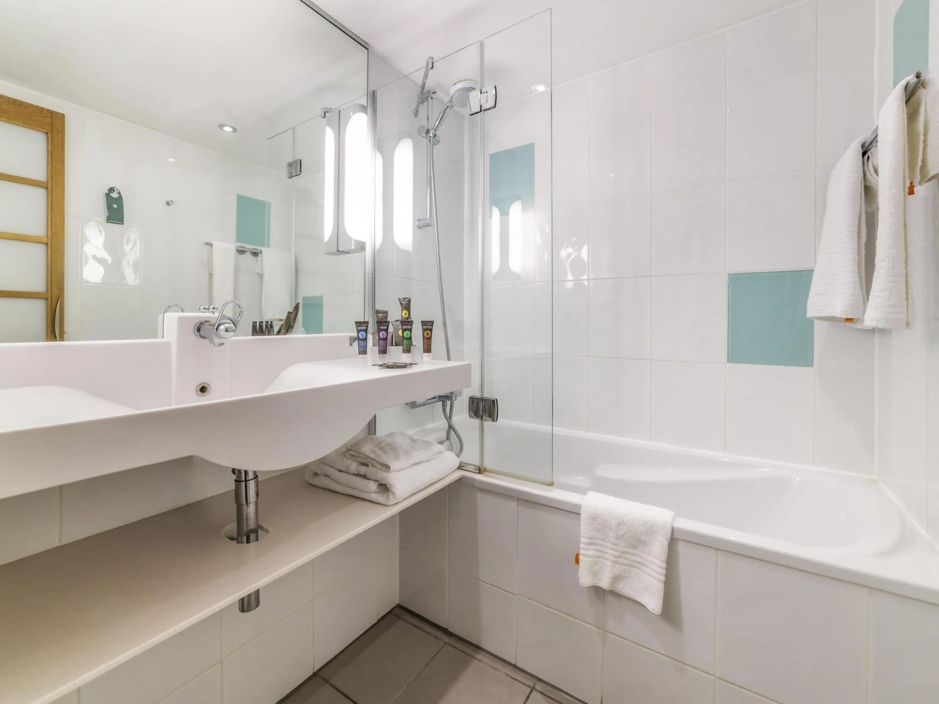 Bedroom in Novotel Southampton