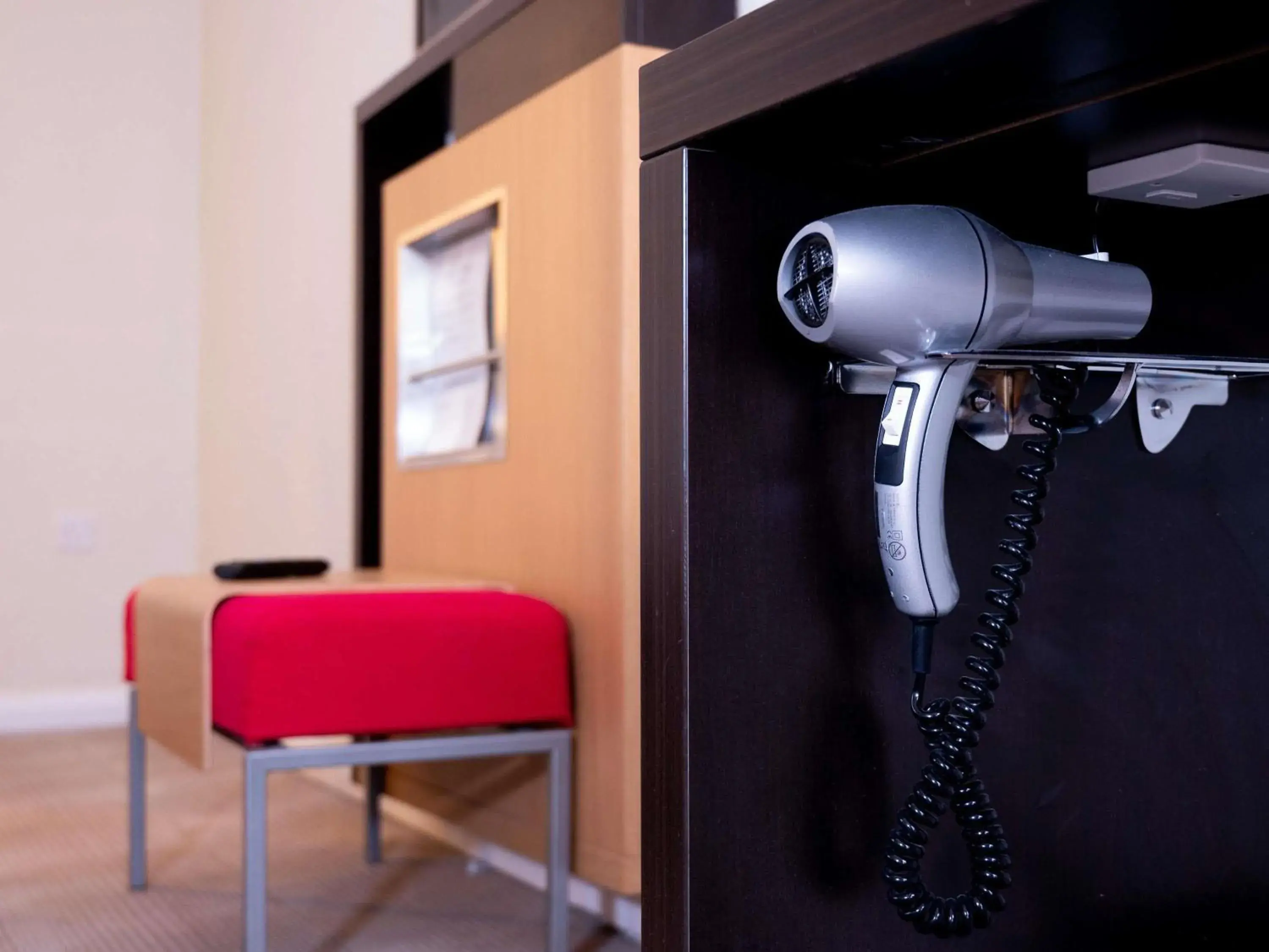 Executive Queen Room With Sofa Bed in Novotel Southampton Executive Queen Room With Sofa Bed in Novotel Southampton