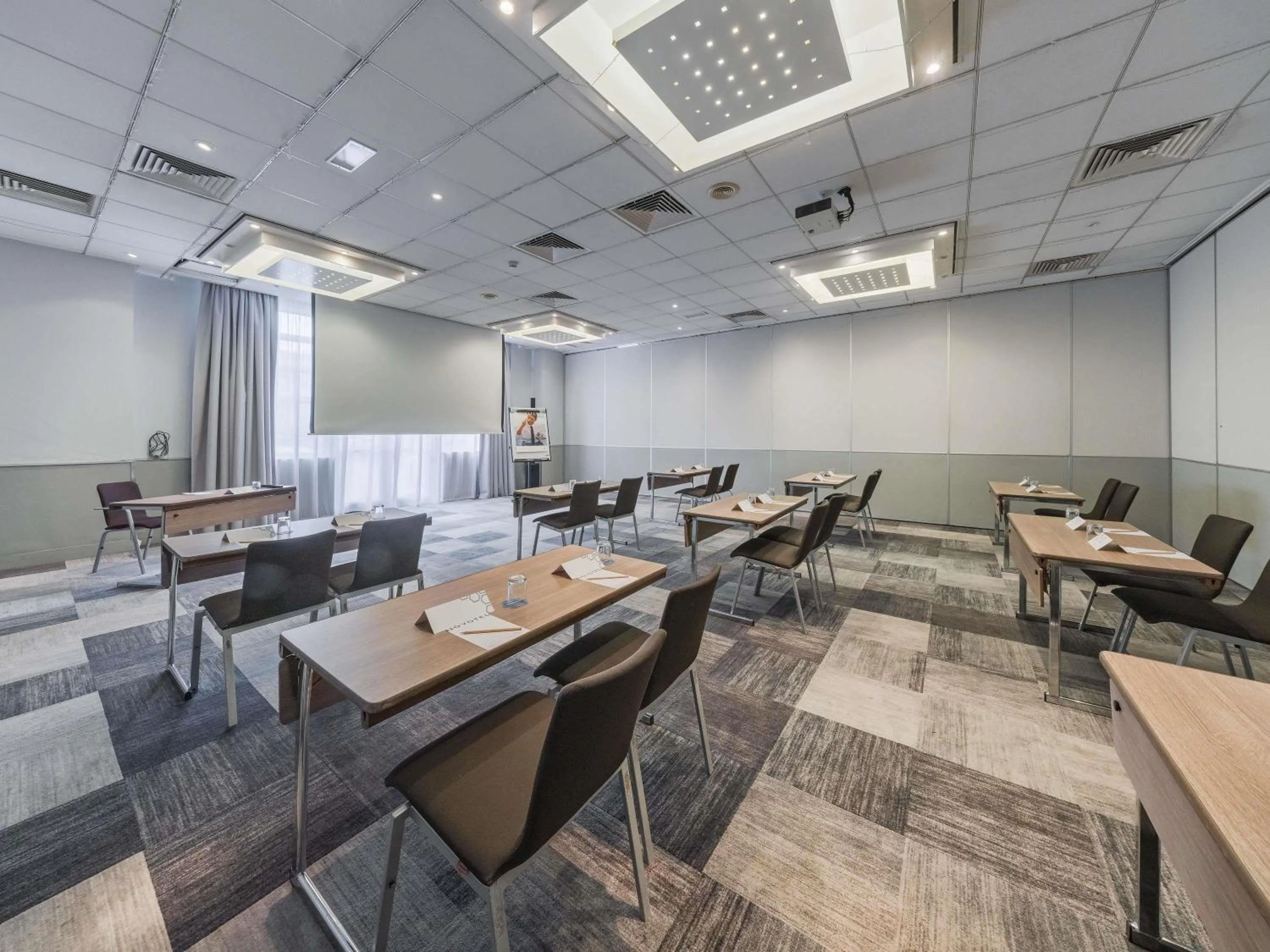 Meeting/conference room in Novotel Southampton