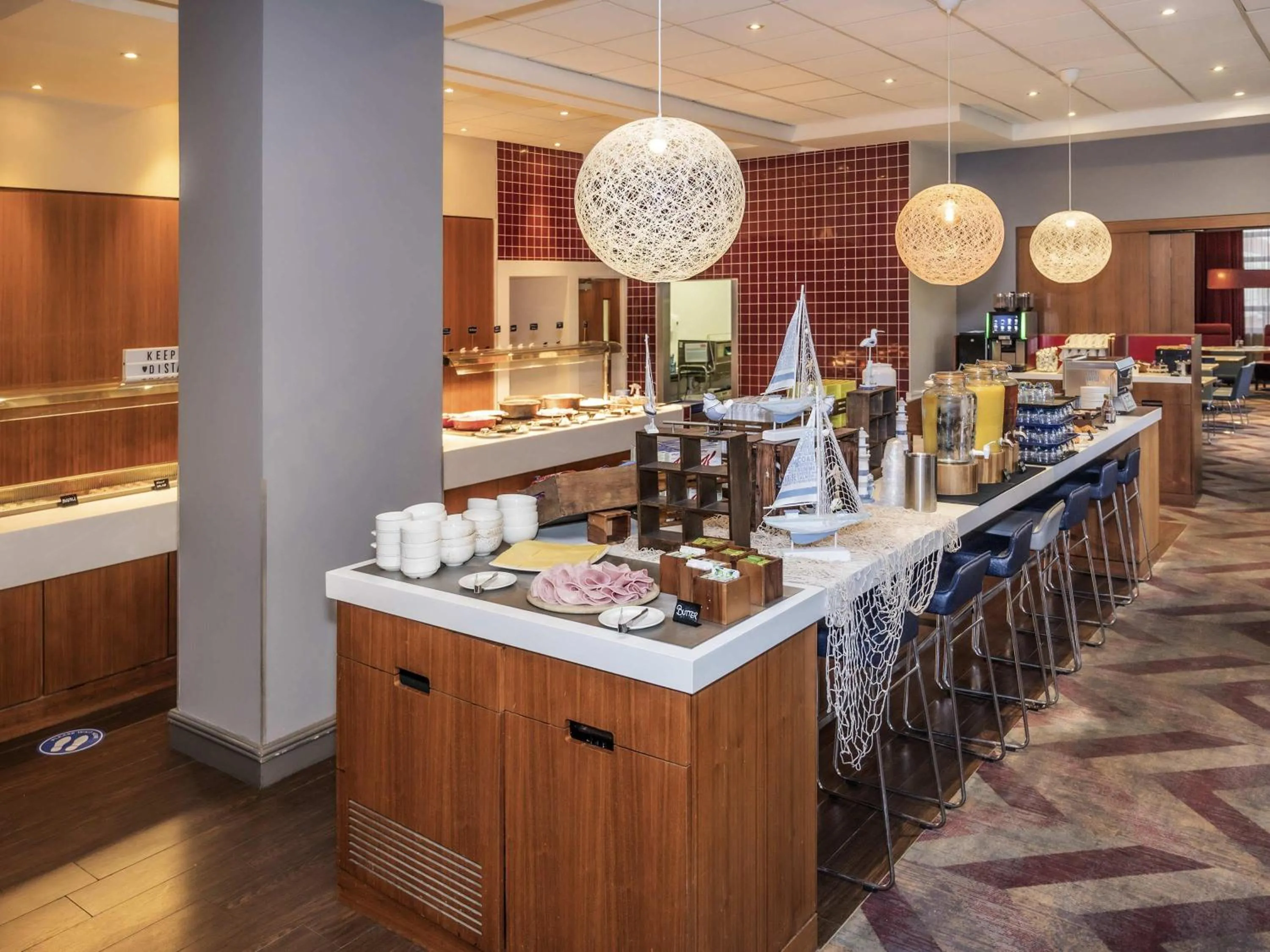 Restaurant/places to eat in Novotel Southampton