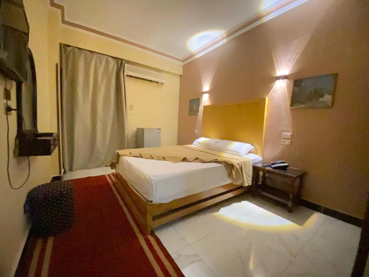 Bed in Shady Hotel Luxor