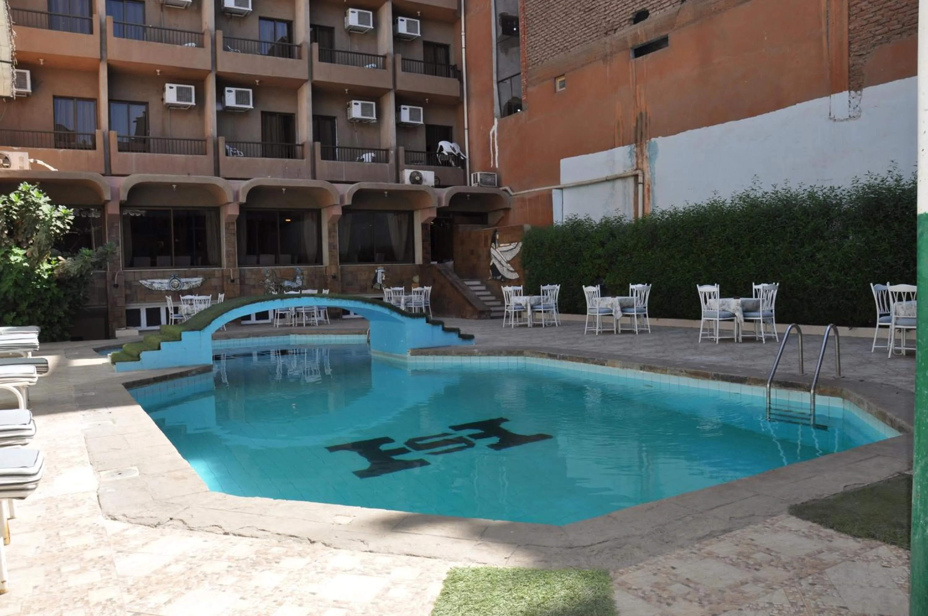 Swimming pool in Shady Hotel Luxor