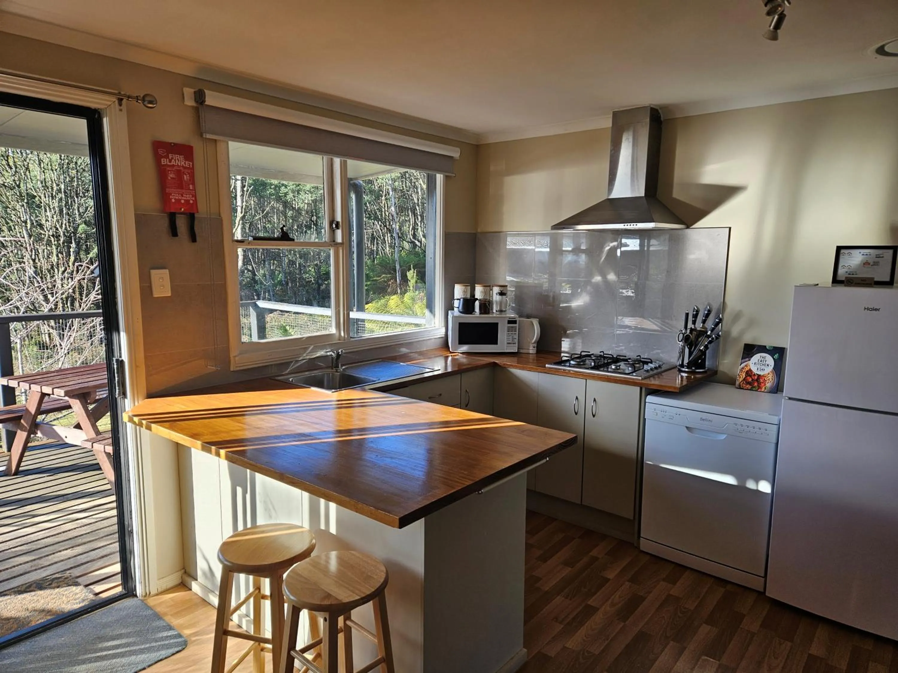 Kitchen or kitchenette in Cradle Alpine Retreat