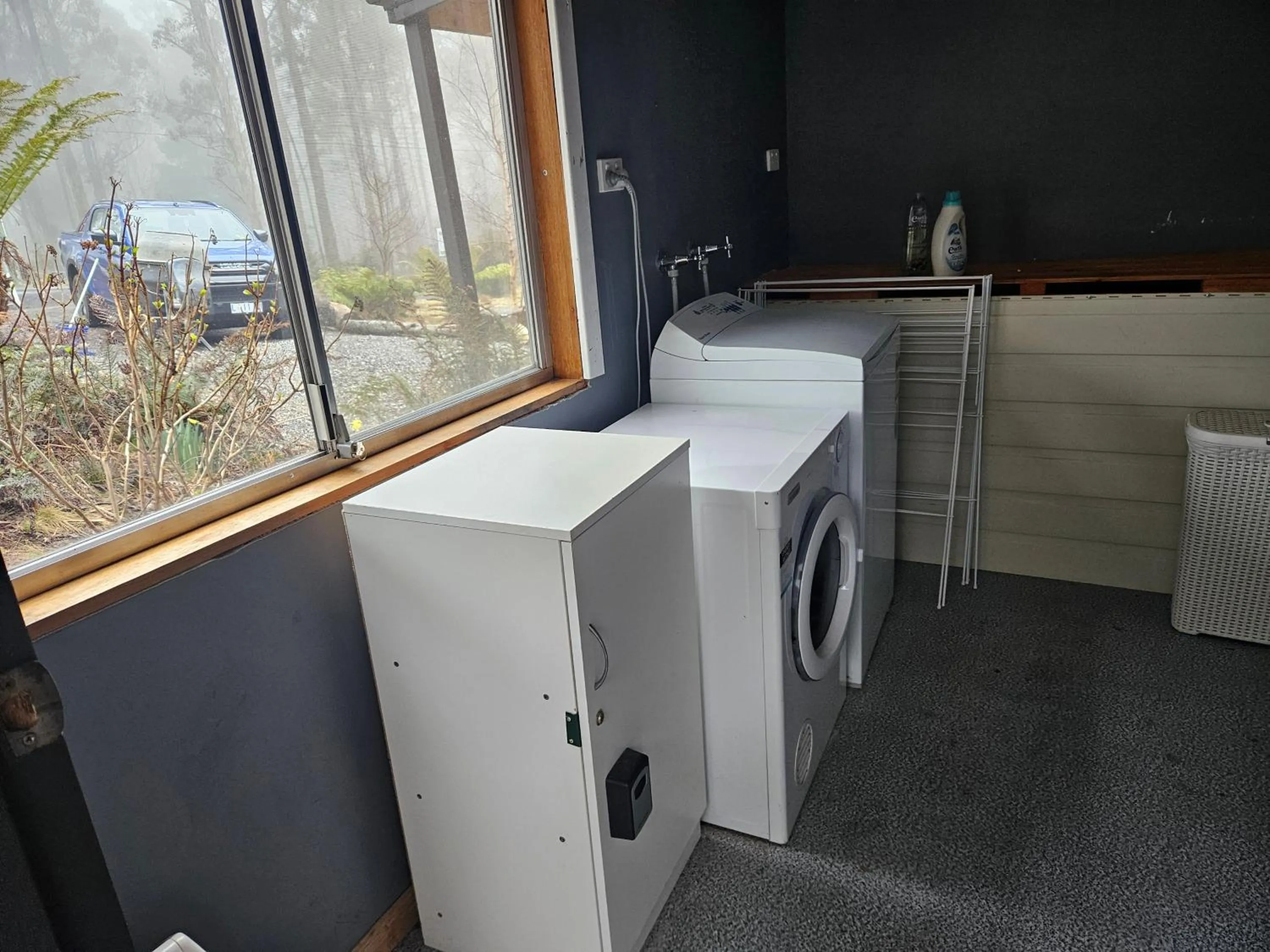 laundry in Cradle Alpine Retreat
