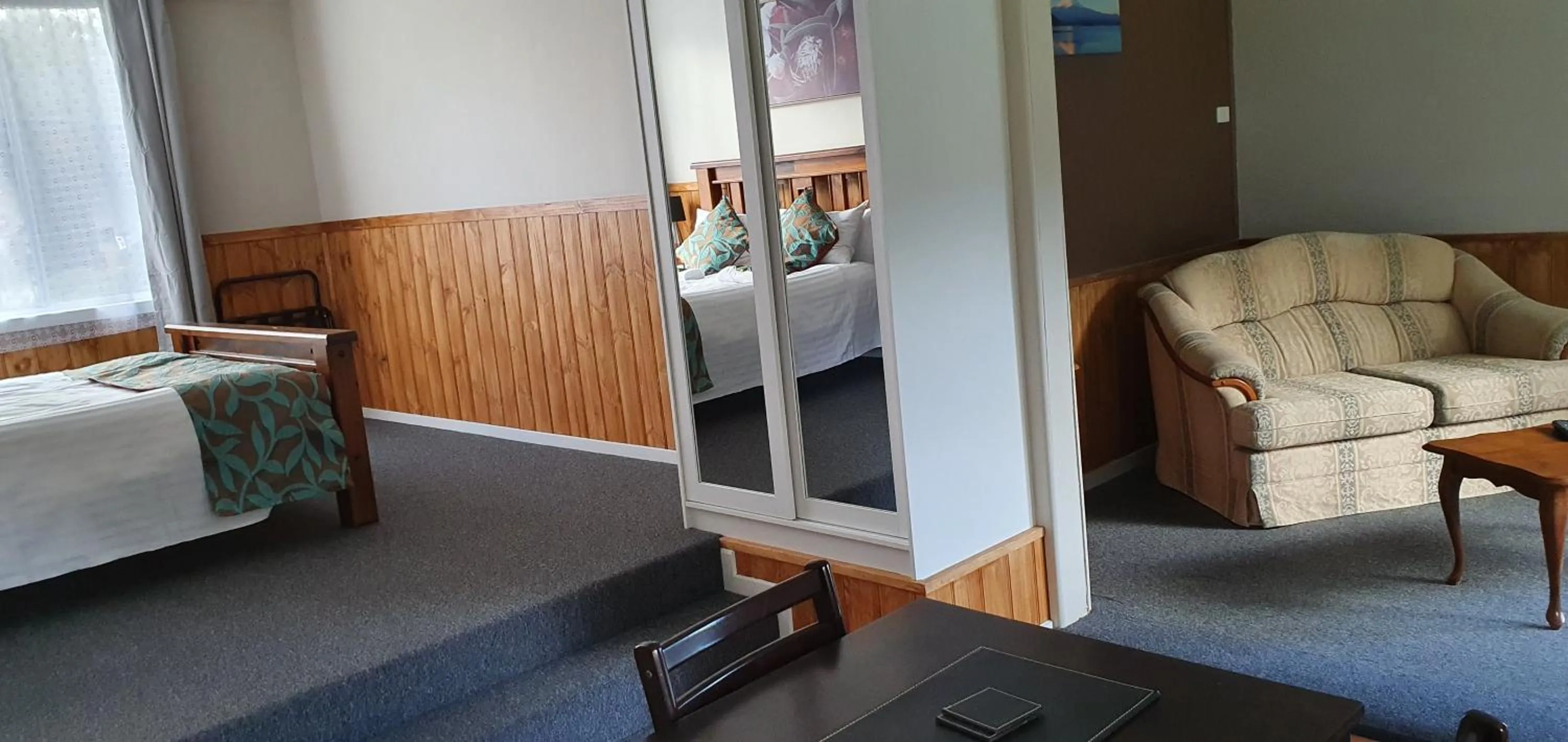 Seating area, Bed in Cradle Alpine Retreat