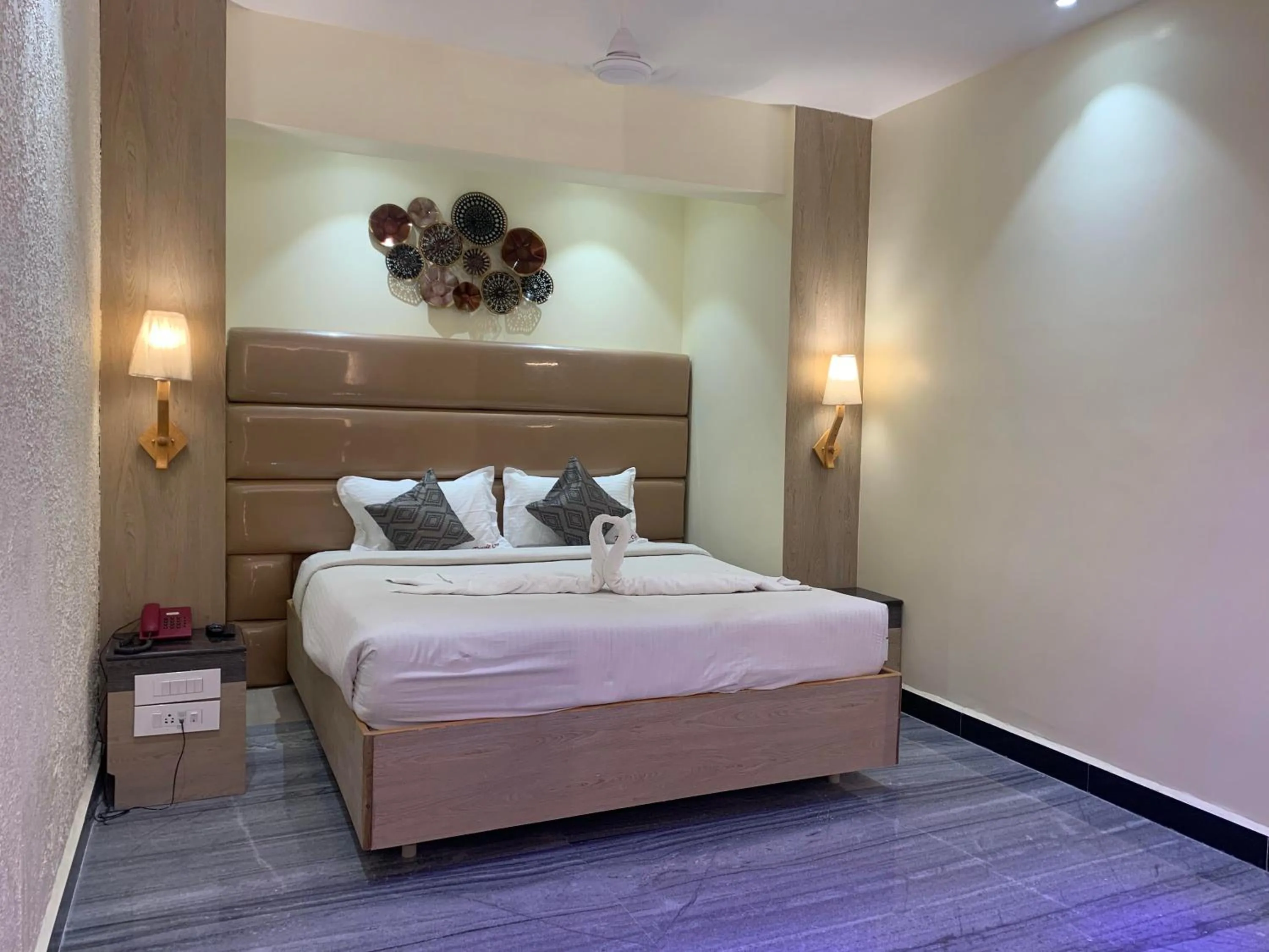 Bed in Hotel Temple City