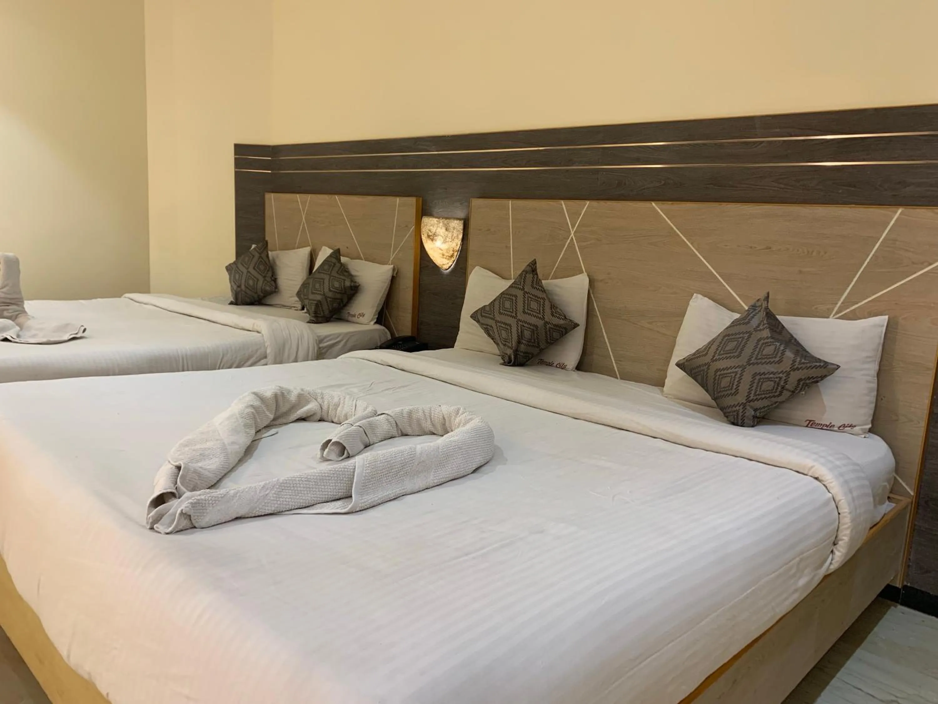 Bed in Hotel Temple City