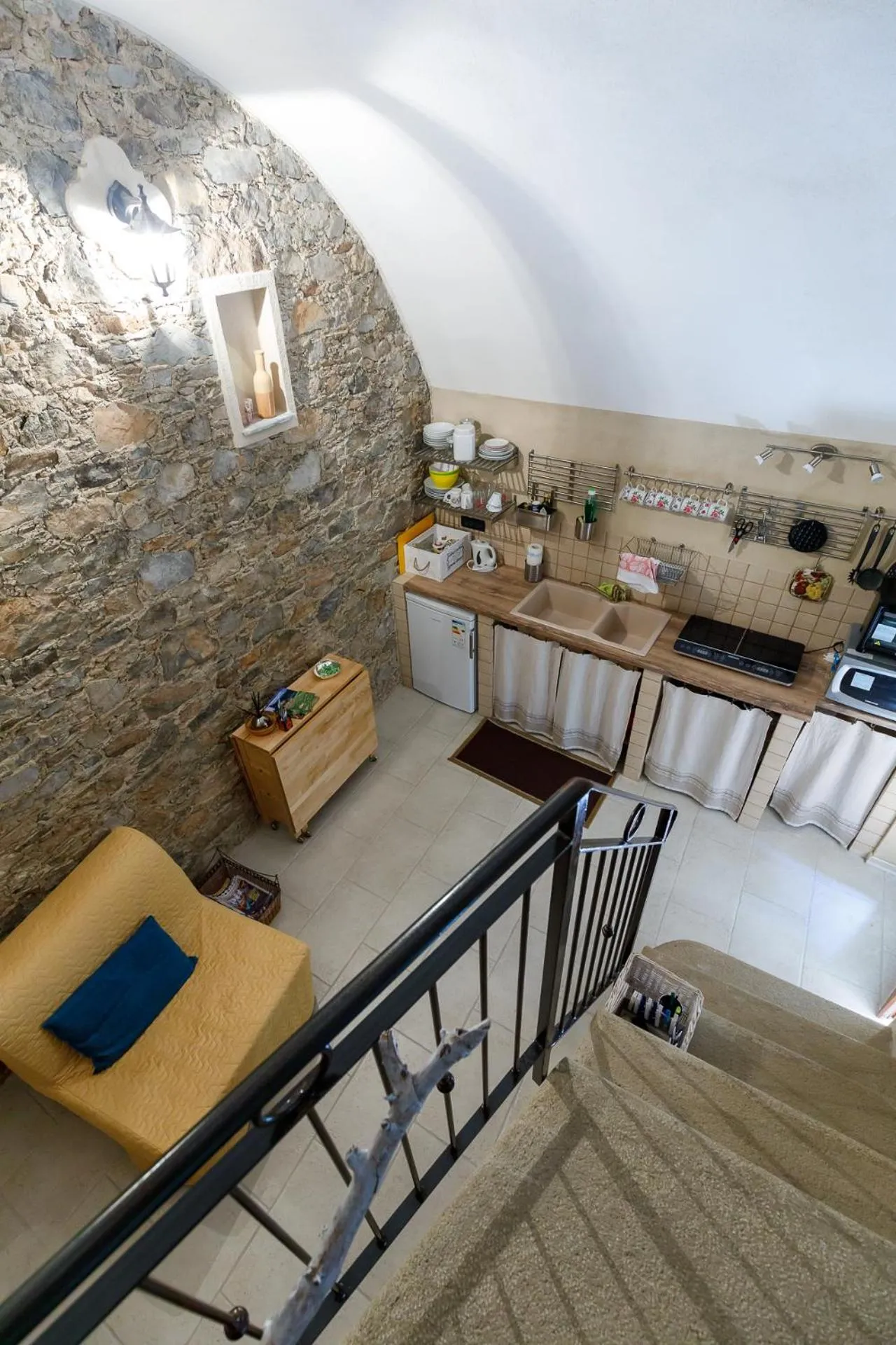 Food and drinks in Arvé Castelbianco - B&B e Appartamento