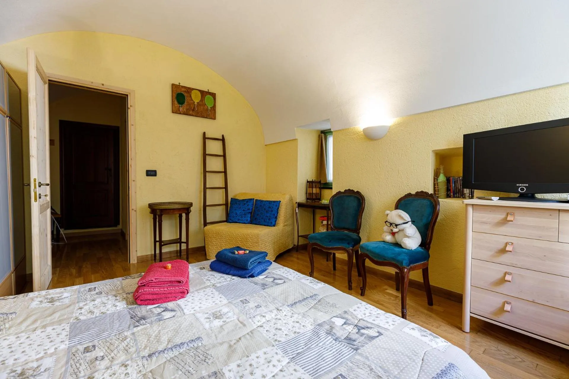 Bedroom, Bed in Arvé Castelbianco - B&B e Appartamento