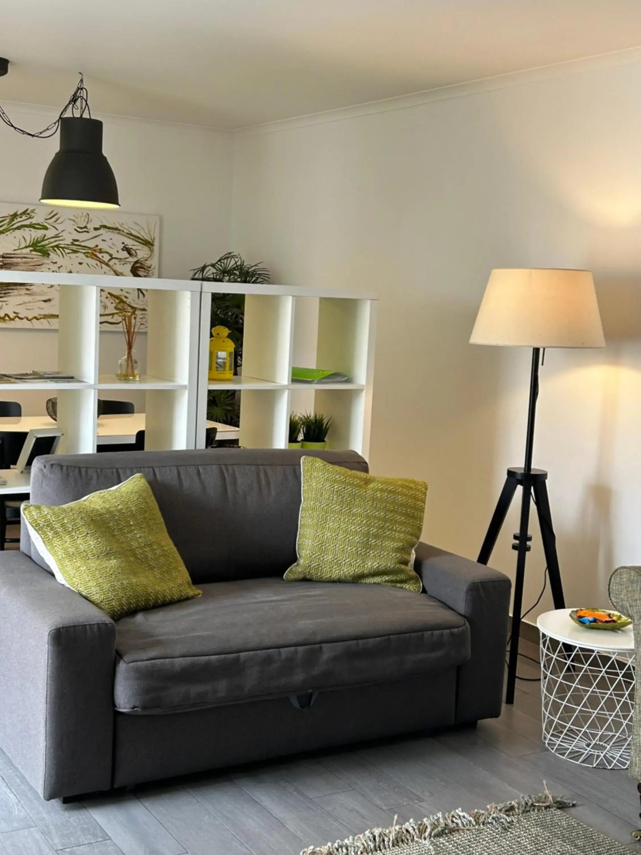 Cozy Green Apartment Cozy Green Apartment