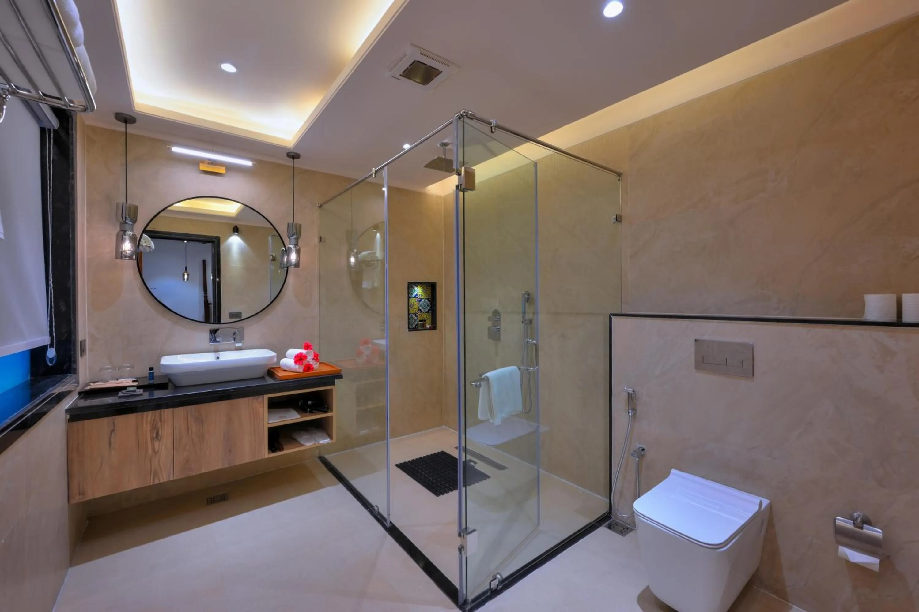 Shower in Ranthambore Bagh Palace