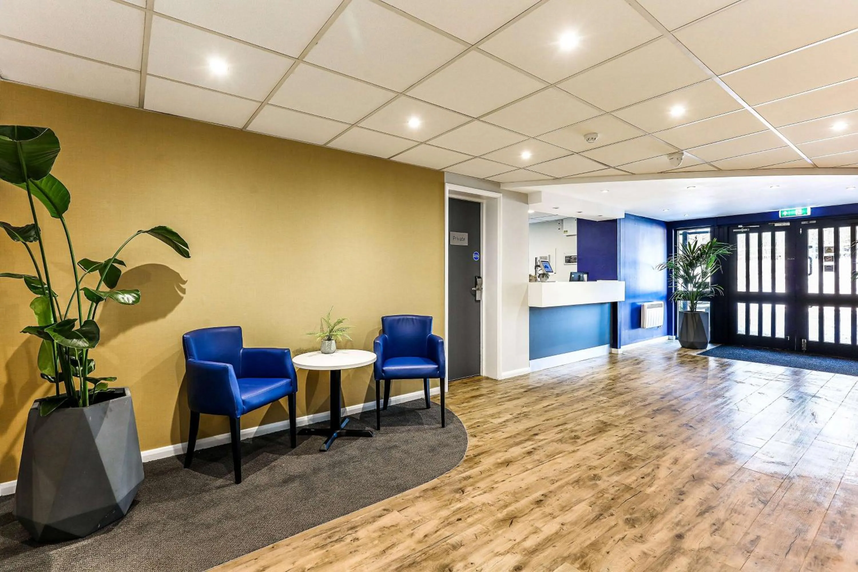 Facade/entrance in Days Inn London Stansted Airport